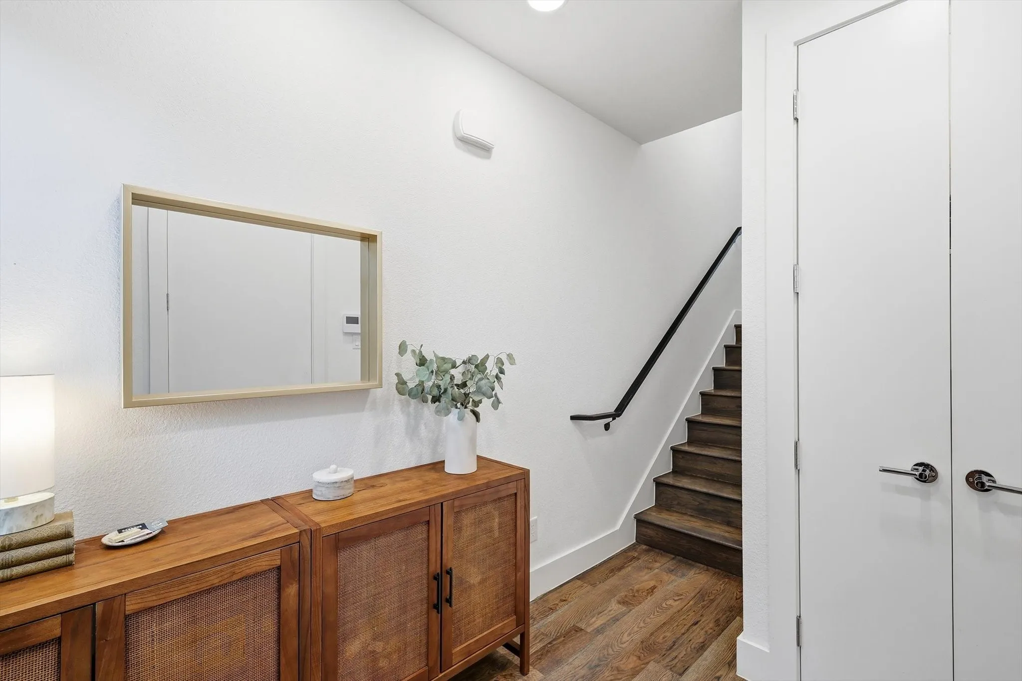 Townhouse For Sale in Dallas County , 1936 Cuyler Court, Dallas, Texas 75204, 2 Bedroom, 3 Bathroom, 2 Garage spaces, 1,773 Sqft, built in 2023, mls#21247329, Real Estate Agent in Dallas, Homes For Sale in Dallas county, Homes For Sale in Dallas, Realtor in Dallas Texas, Real Estate Brokerage Independent Realty Texas, Luminita Cordes Realtor