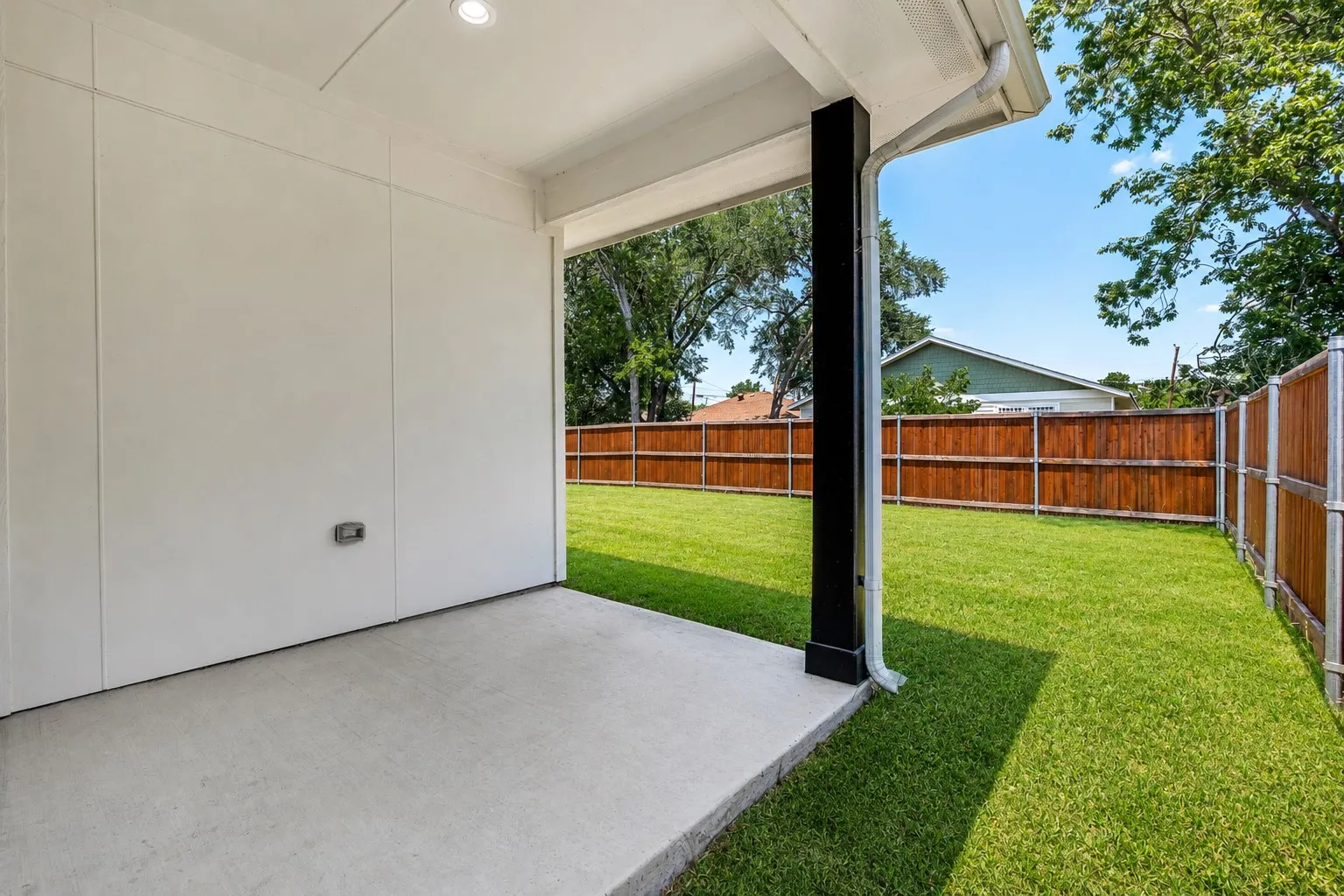 Large covered Porch