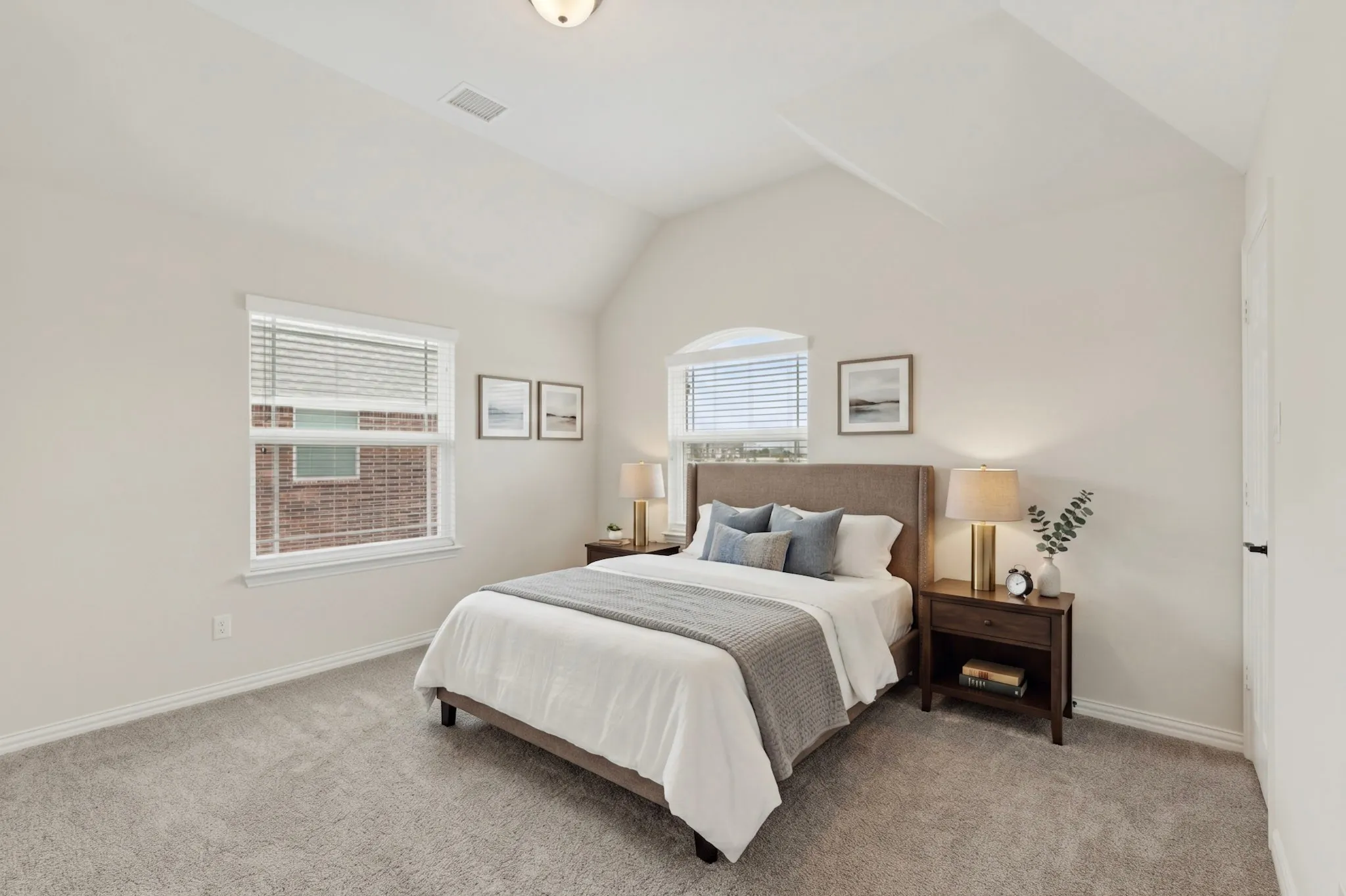 Single Family Residence For Sale in Tarrant County , 1296 Pleasant Run Drive, Haslet, Texas 76052, 6 Bedroom, 4 Bathroom, 3 Garage spaces, 4,419 Sqft, built in 2021, mls#21285651, Real Estate Agent in Haslet, Homes For Sale in Tarrant county, Homes For Sale in Haslet, Realtor in Haslet Texas, Real Estate Brokerage Independent Realty Texas, Luminita Cordes Realtor