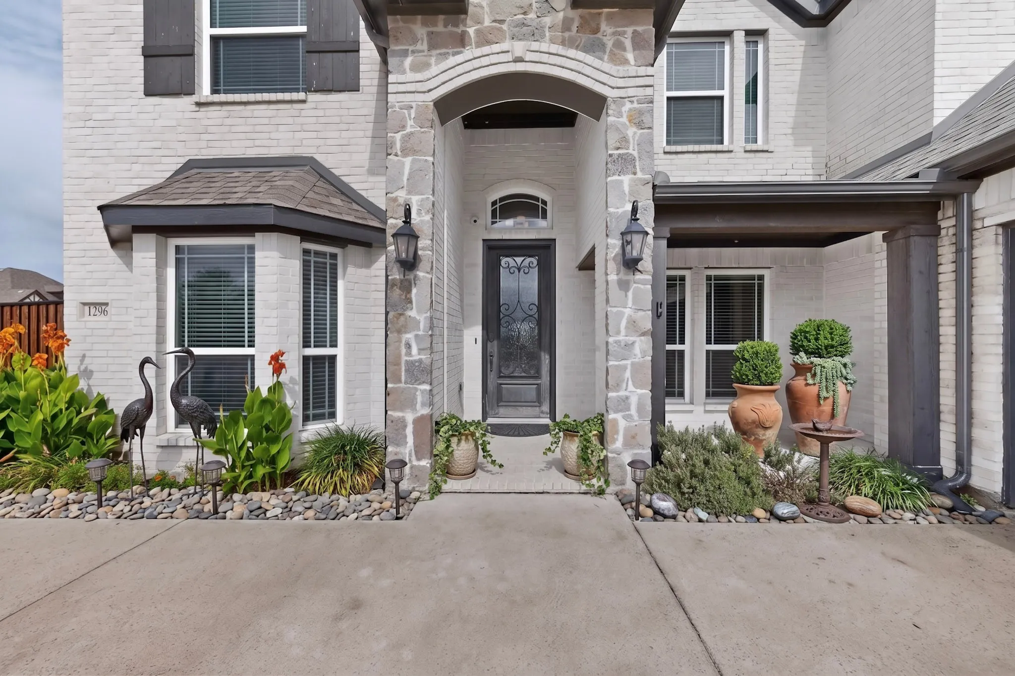 Single Family Residence For Sale in Tarrant County , 1296 Pleasant Run Drive, Haslet, Texas 76052, 6 Bedroom, 4 Bathroom, 3 Garage spaces, 4,419 Sqft, built in 2021, mls#21285651, Real Estate Agent in Haslet, Homes For Sale in Tarrant county, Homes For Sale in Haslet, Realtor in Haslet Texas, Real Estate Brokerage Independent Realty Texas, Luminita Cordes Realtor