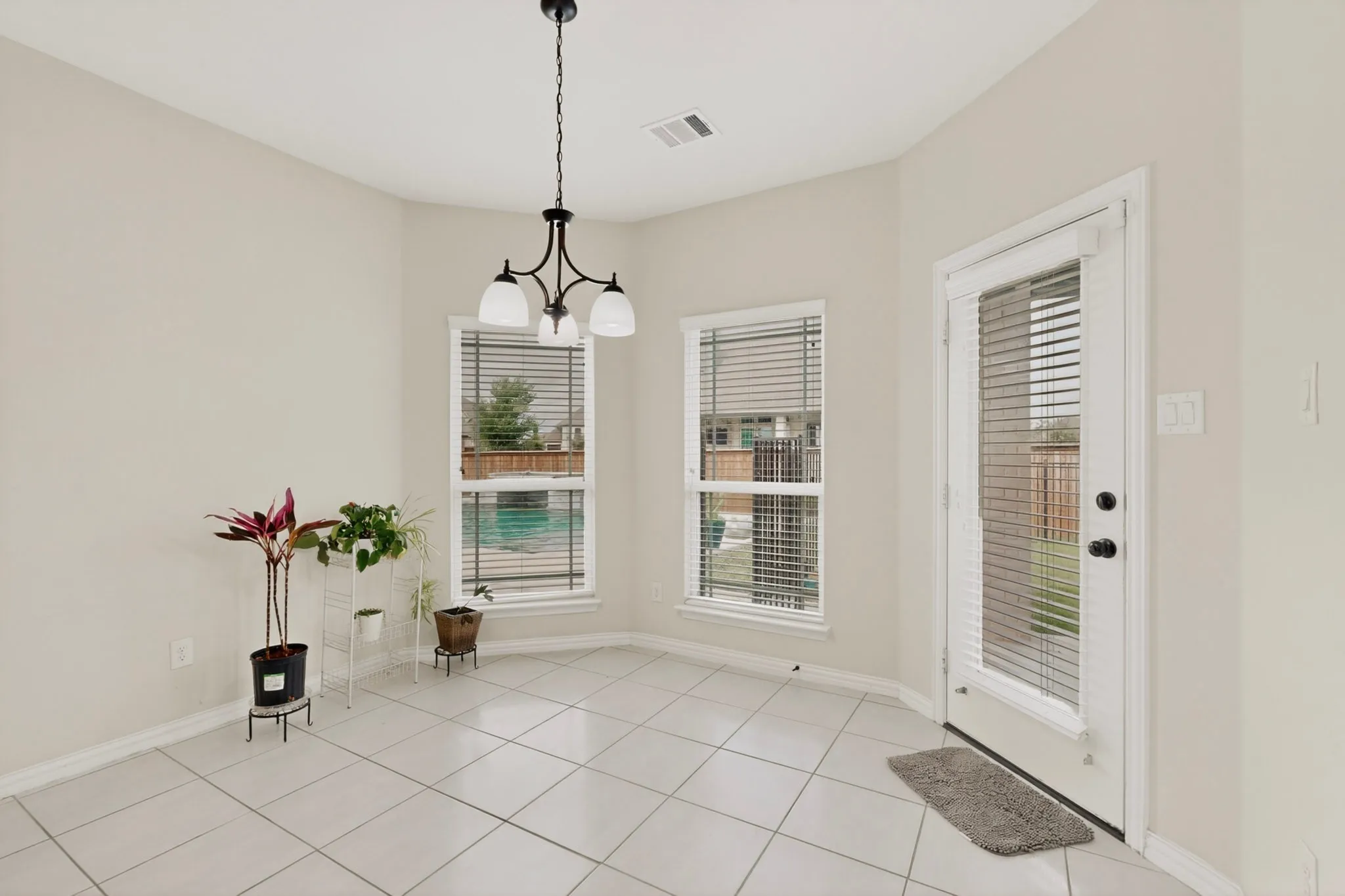 Single Family Residence For Sale in Tarrant County , 1296 Pleasant Run Drive, Haslet, Texas 76052, 6 Bedroom, 4 Bathroom, 3 Garage spaces, 4,419 Sqft, built in 2021, mls#21285651, Real Estate Agent in Haslet, Homes For Sale in Tarrant county, Homes For Sale in Haslet, Realtor in Haslet Texas, Real Estate Brokerage Independent Realty Texas, Luminita Cordes Realtor