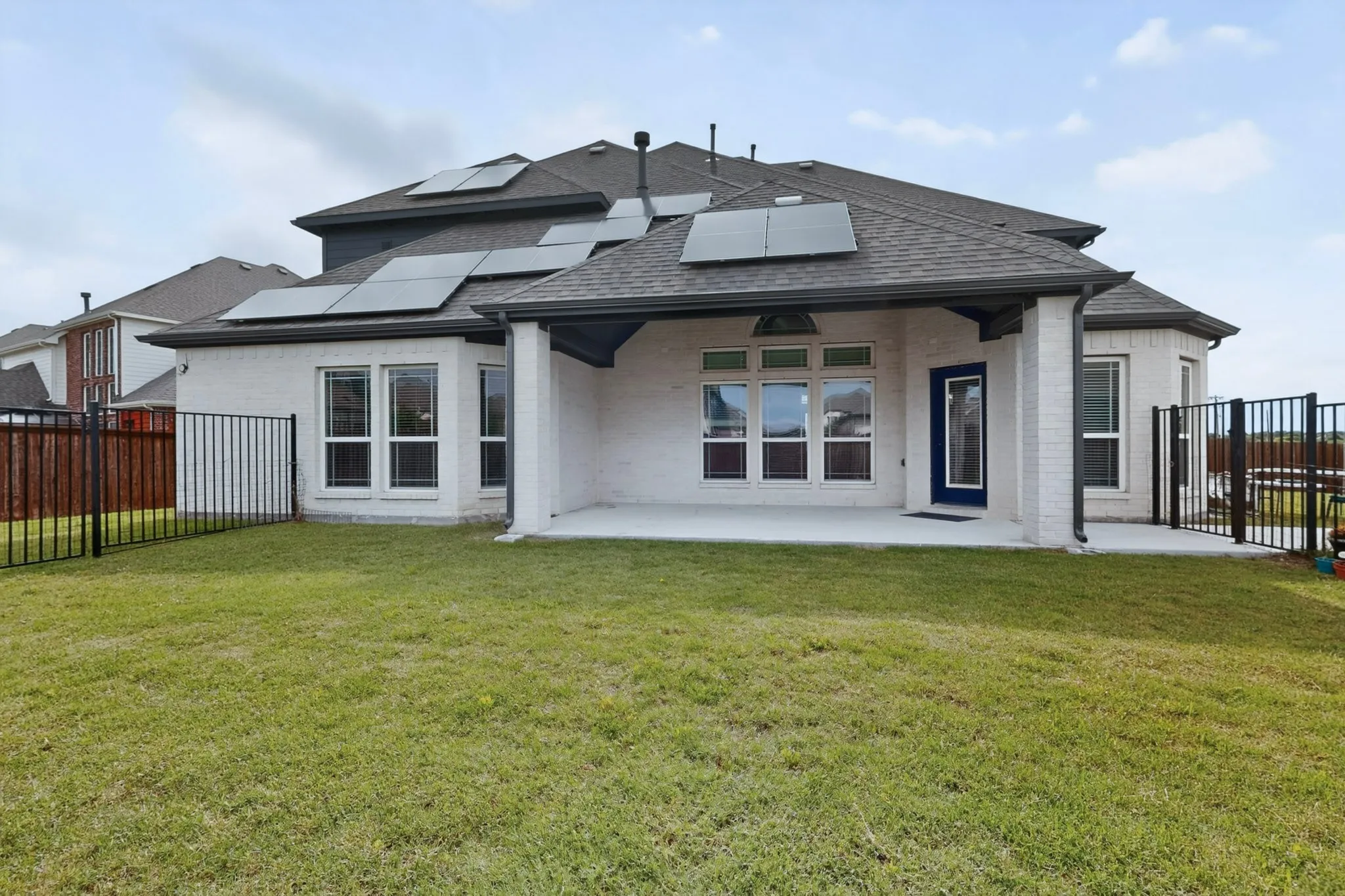 Single Family Residence For Sale in Tarrant County , 1296 Pleasant Run Drive, Haslet, Texas 76052, 6 Bedroom, 4 Bathroom, 3 Garage spaces, 4,419 Sqft, built in 2021, mls#21285651, Real Estate Agent in Haslet, Homes For Sale in Tarrant county, Homes For Sale in Haslet, Realtor in Haslet Texas, Real Estate Brokerage Independent Realty Texas, Luminita Cordes Realtor