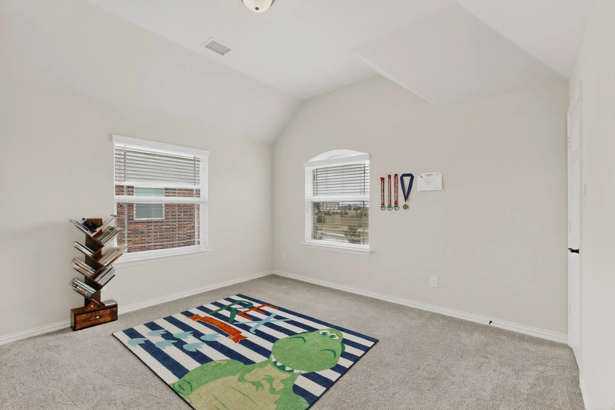 Single Family Residence For Sale in Tarrant County , 1296 Pleasant Run Drive, Haslet, Texas 76052, 6 Bedroom, 4 Bathroom, 3 Garage spaces, 4,419 Sqft, built in 2021, mls#21285651, Real Estate Agent in Haslet, Homes For Sale in Tarrant county, Homes For Sale in Haslet, Realtor in Haslet Texas, Real Estate Brokerage Independent Realty Texas, Luminita Cordes Realtor