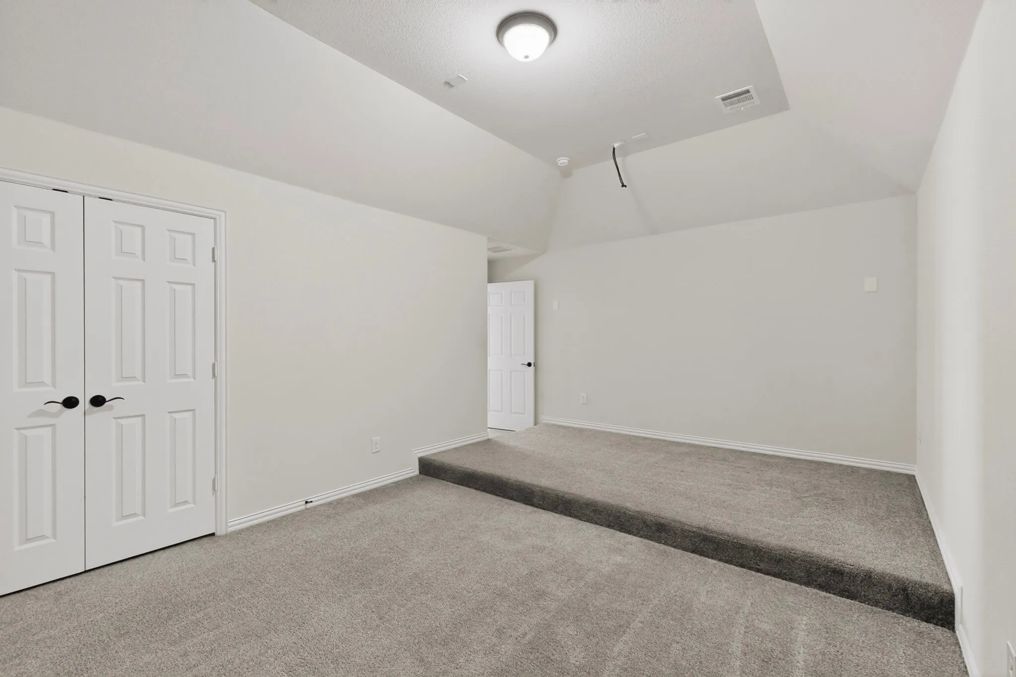 Single Family Residence For Sale in Tarrant County , 1296 Pleasant Run Drive, Haslet, Texas 76052, 6 Bedroom, 4 Bathroom, 3 Garage spaces, 4,419 Sqft, built in 2021, mls#21285651, Real Estate Agent in Haslet, Homes For Sale in Tarrant county, Homes For Sale in Haslet, Realtor in Haslet Texas, Real Estate Brokerage Independent Realty Texas, Luminita Cordes Realtor