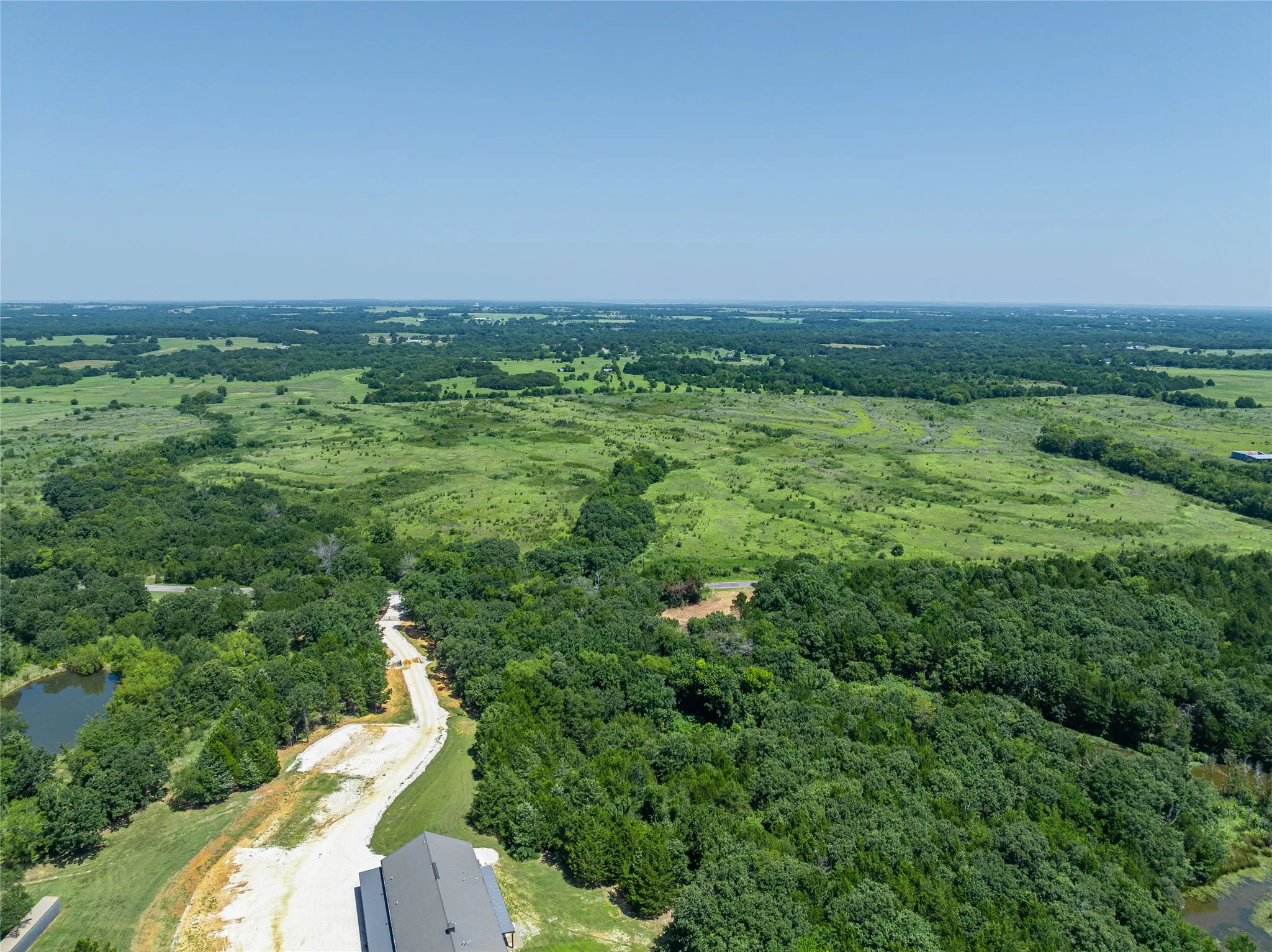 View looking North towards Lake Texoma. Only 15 minutes away!