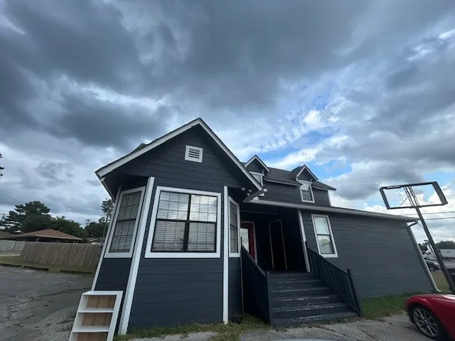Business For Rent in Grayson County , 101 W US Highway 69, Denison, Texas 75021, 0, 0, Garage spaces, 0 Sqft, built in 1990, Price $1,900, mls#21285299, Real Estate Agent in Denison, Homes For Rent in Grayson county, Homes For Rent in Denison, Realtor in Denison Texas, Real Estate Brokerage Independent Realty Texas, Luminita Cordes Realtor
