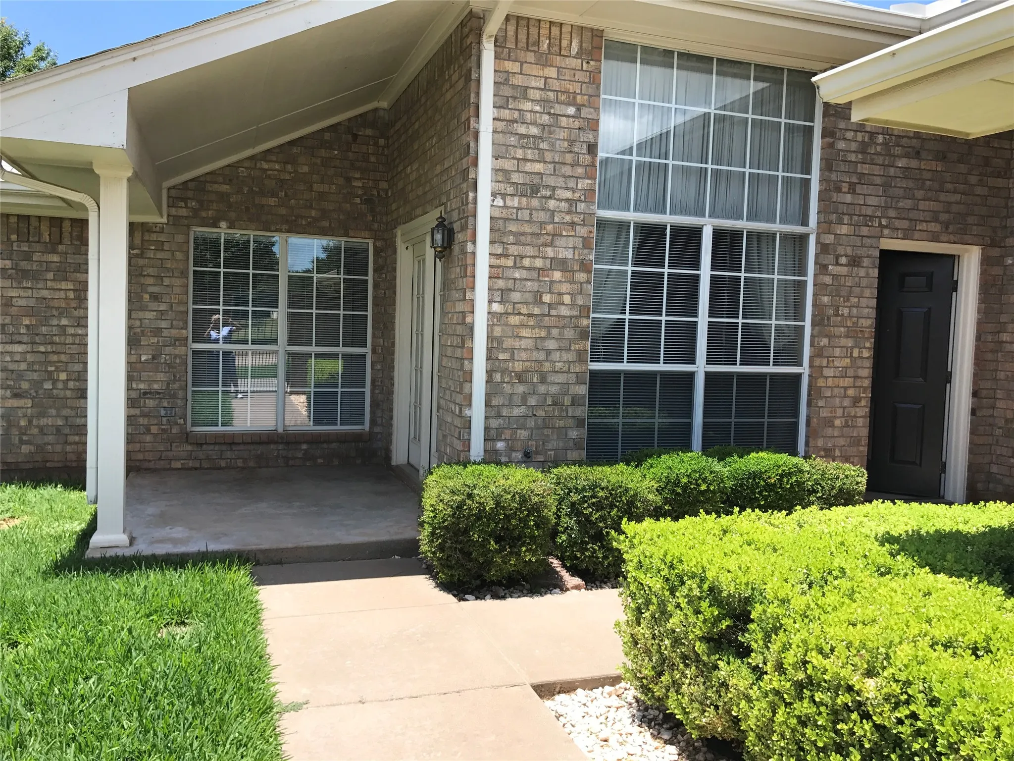 Single Family Residence For Sale in Wichita County , 3702 Alexandria Street, Wichita Falls, Texas 76310, 3 Bedroom, 2 Bathroom, 2 Garage spaces, 1,357 Sqft, built in 1988, mls#21286188, Real Estate Agent in Wichita Falls, Homes For Sale in Wichita county, Homes For Sale in Wichita Falls, Realtor in Wichita Falls Texas, Real Estate Brokerage Independent Realty Texas, Luminita Cordes Realtor