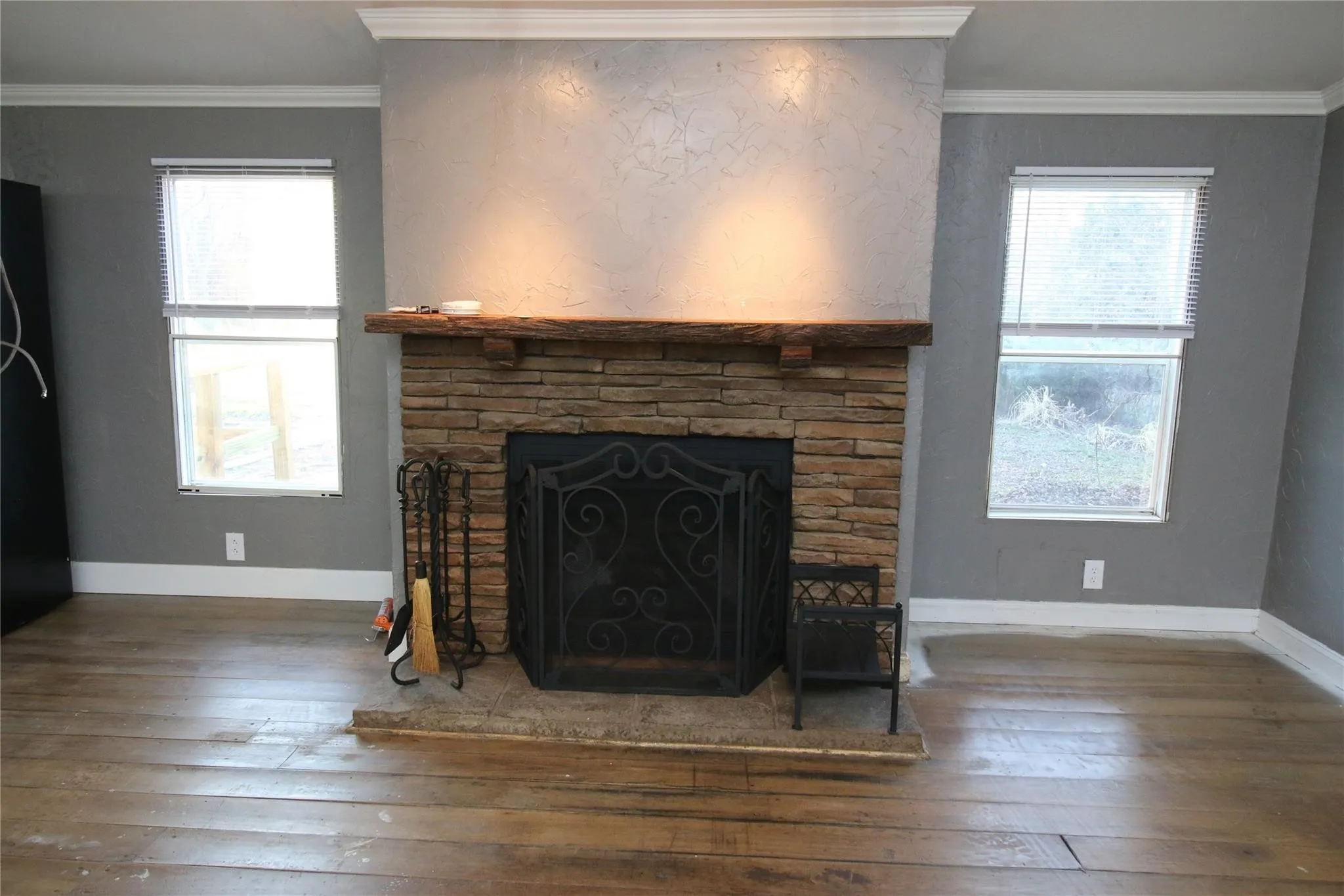 Manufactured Home For Rent in Hunt County , 10188 Gaillard Lake, Wills Point, Texas 75169, 5 Bedrooms, 2 Bathrooms, Garage spaces, 2,212 Sqft, built in 2000, Price $1,995, mls#21286207, Real Estate Agent in Wills Point, Homes For Rent in Hunt county, Homes For Rent in Wills Point, Realtor in Wills Point Texas, Real Estate Brokerage Independent Realty Texas, Luminita Cordes Realtor