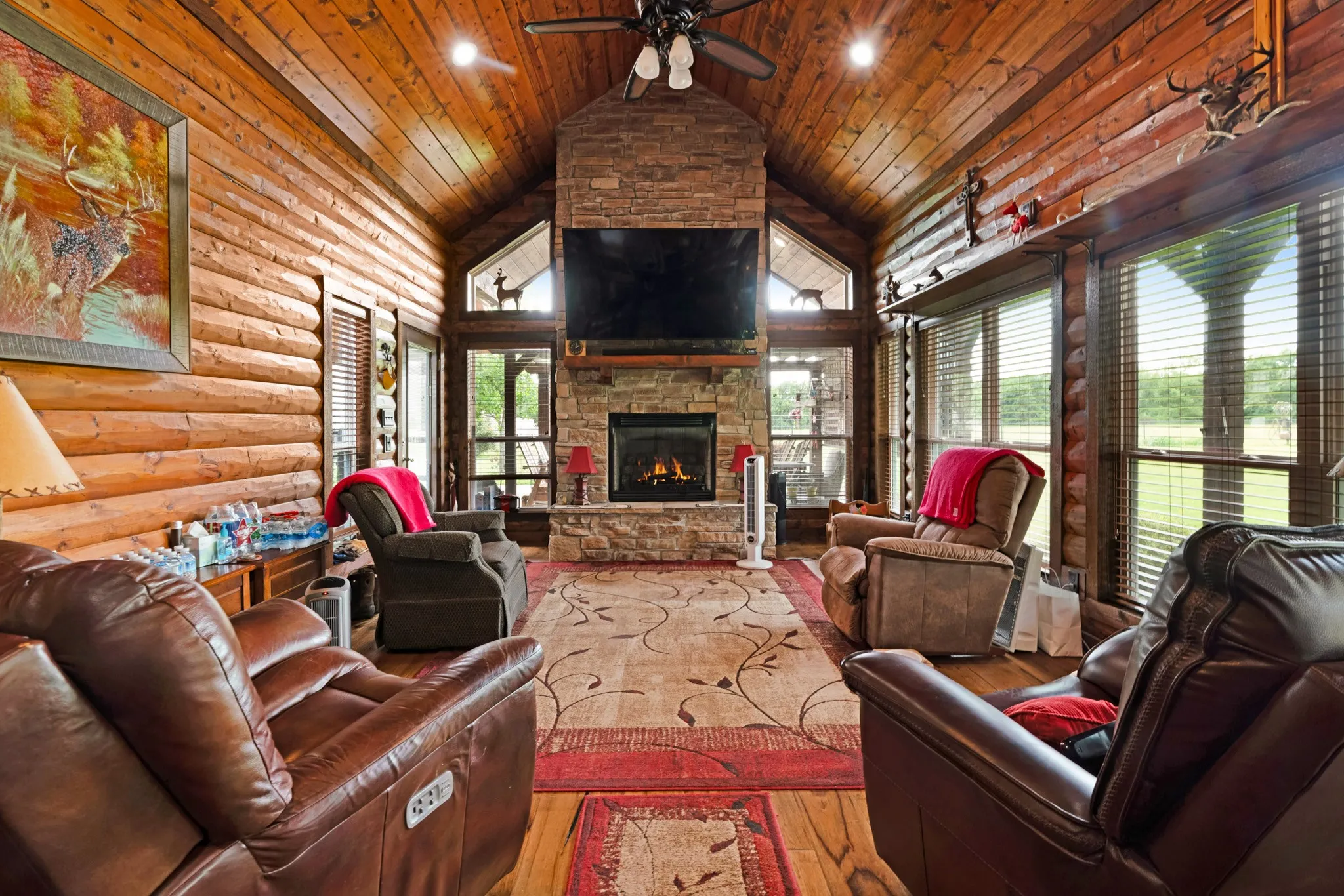 Single Family Residence For Sale in Lamar County , 4141 Farm Road 2820, Sumner, Texas 75486, 3 Bedrooms, 3 Bathrooms, 2 Garage spaces, 3,602 Sqft, built in 2009, Price $849,000, mls#21286109, Real Estate Agent in Sumner, Homes For Sale in Lamar county, Homes For Sale in Sumner, Realtor in Sumner Texas, Real Estate Brokerage Independent Realty Texas, Luminita Cordes Realtor