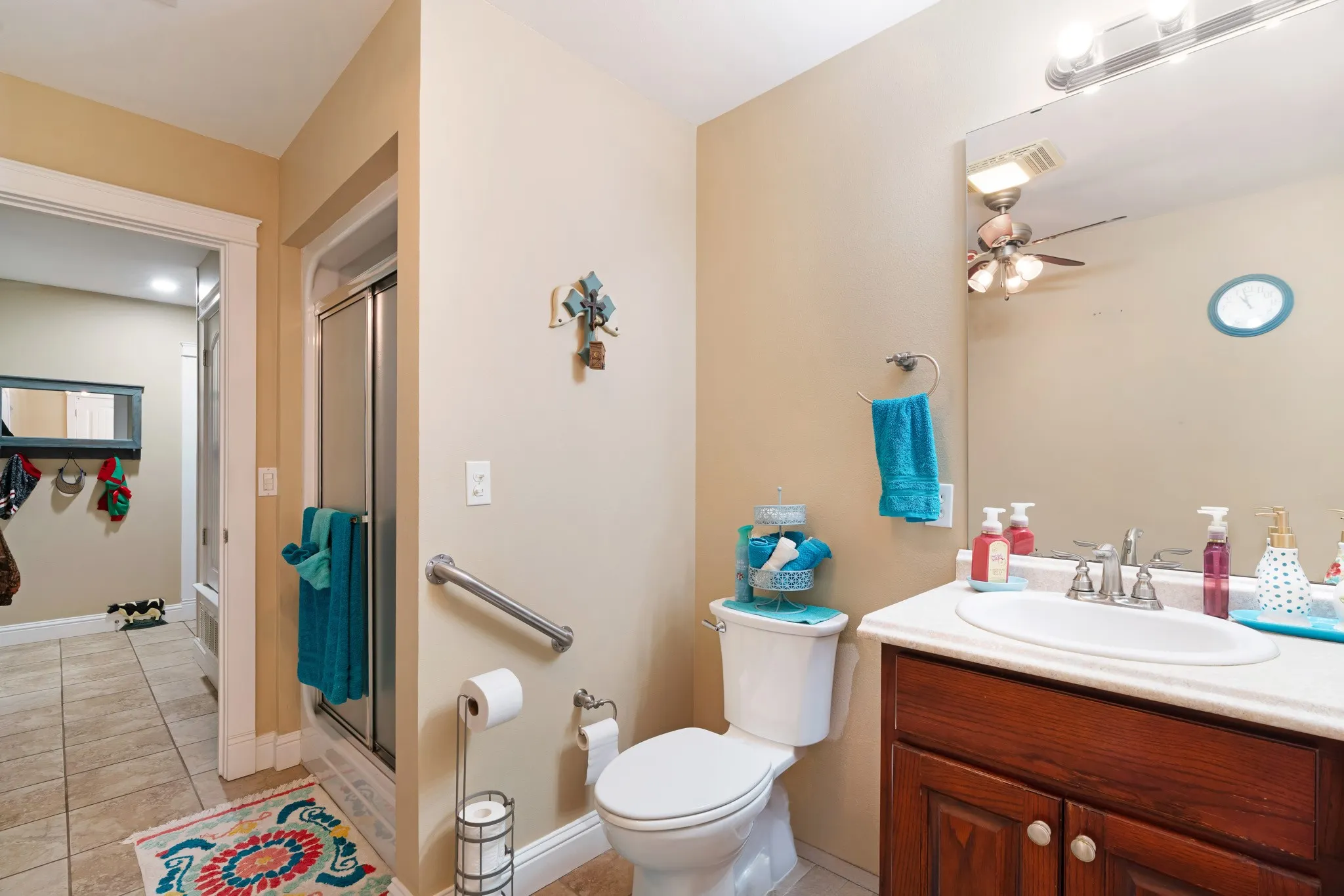 Single Family Residence For Sale in Lamar County , 4141 Farm Road 2820, Sumner, Texas 75486, 3 Bedrooms, 3 Bathrooms, 2 Garage spaces, 3,602 Sqft, built in 2009, Price $849,000, mls#21286109, Real Estate Agent in Sumner, Homes For Sale in Lamar county, Homes For Sale in Sumner, Realtor in Sumner Texas, Real Estate Brokerage Independent Realty Texas, Luminita Cordes Realtor