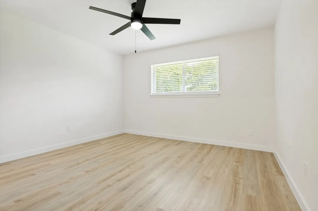 Single Family Residence For Rent in Tarrant County , 109 Sunset Drive, Euless, Texas 76040, 3 Bedroom, 2 Bathroom, Garage spaces, 1,275 Sqft, built in 1970, mls#21286183, Real Estate Agent in Euless, Homes For Rent in Tarrant county, Homes For Rent in Euless, Realtor in Euless Texas, Real Estate Brokerage Independent Realty Texas, Luminita Cordes Realtor