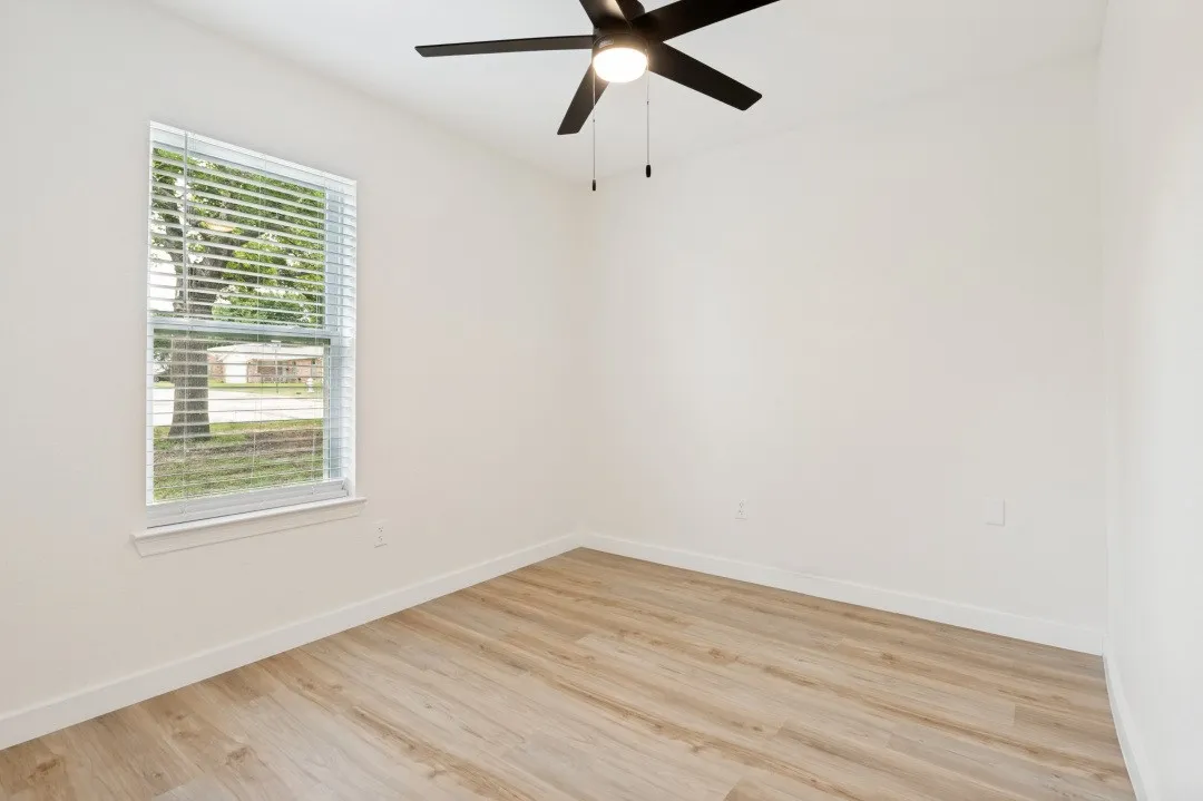 Single Family Residence For Rent in Tarrant County , 109 Sunset Drive, Euless, Texas 76040, 3 Bedroom, 2 Bathroom, Garage spaces, 1,275 Sqft, built in 1970, mls#21286183, Real Estate Agent in Euless, Homes For Rent in Tarrant county, Homes For Rent in Euless, Realtor in Euless Texas, Real Estate Brokerage Independent Realty Texas, Luminita Cordes Realtor