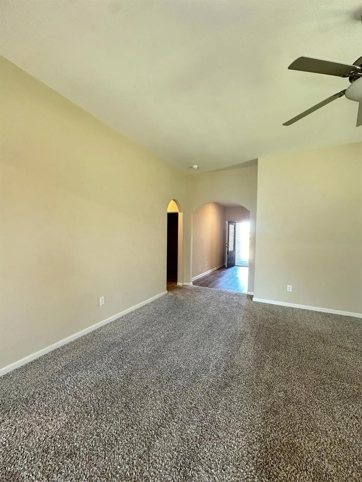 Single Family Residence For Rent in Collin County , 1707 Cotton Blossom Lane, Princeton, Texas 75407, 4 Bedrooms, 2 Bathrooms, 2 Garage spaces, 1,811 Sqft, built in 2021, Price $2,095, mls#21286211, Real Estate Agent in Princeton, Homes For Rent in Collin county, Homes For Rent in Princeton, Realtor in Princeton Texas, Real Estate Brokerage Independent Realty Texas, Luminita Cordes Realtor