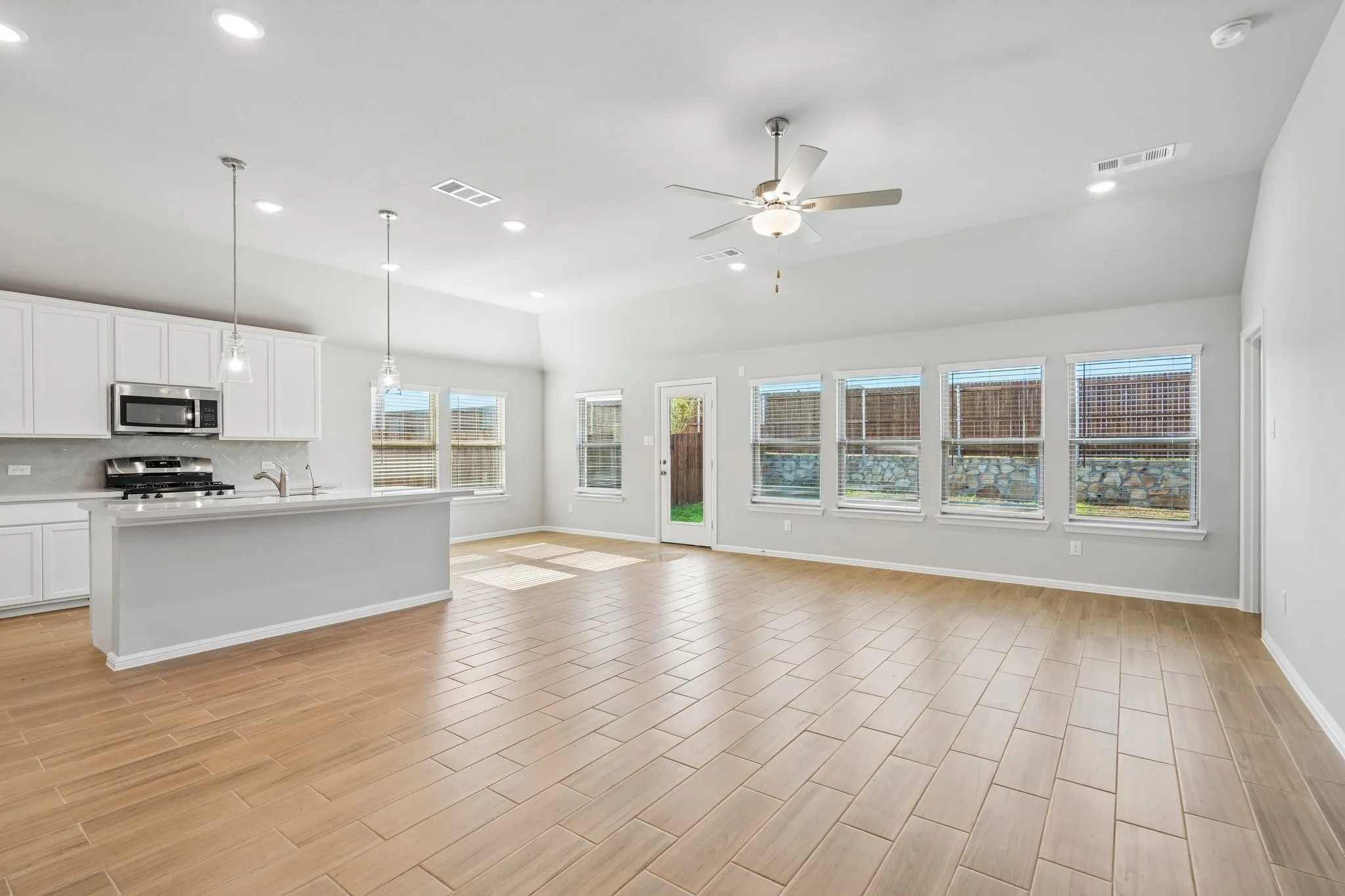Single Family Residence For Sale in Collin County , 772 Grand Dale Drive, Lavon, Texas 75166, 4 Bedroom, 3 Bathroom, 2 Garage spaces, 2,184 Sqft, built in 2026, mls#21256931, Real Estate Agent in Lavon, Homes For Sale in Collin county, Homes For Sale in Lavon, Realtor in Lavon Texas, Real Estate Brokerage Independent Realty Texas, Luminita Cordes Realtor