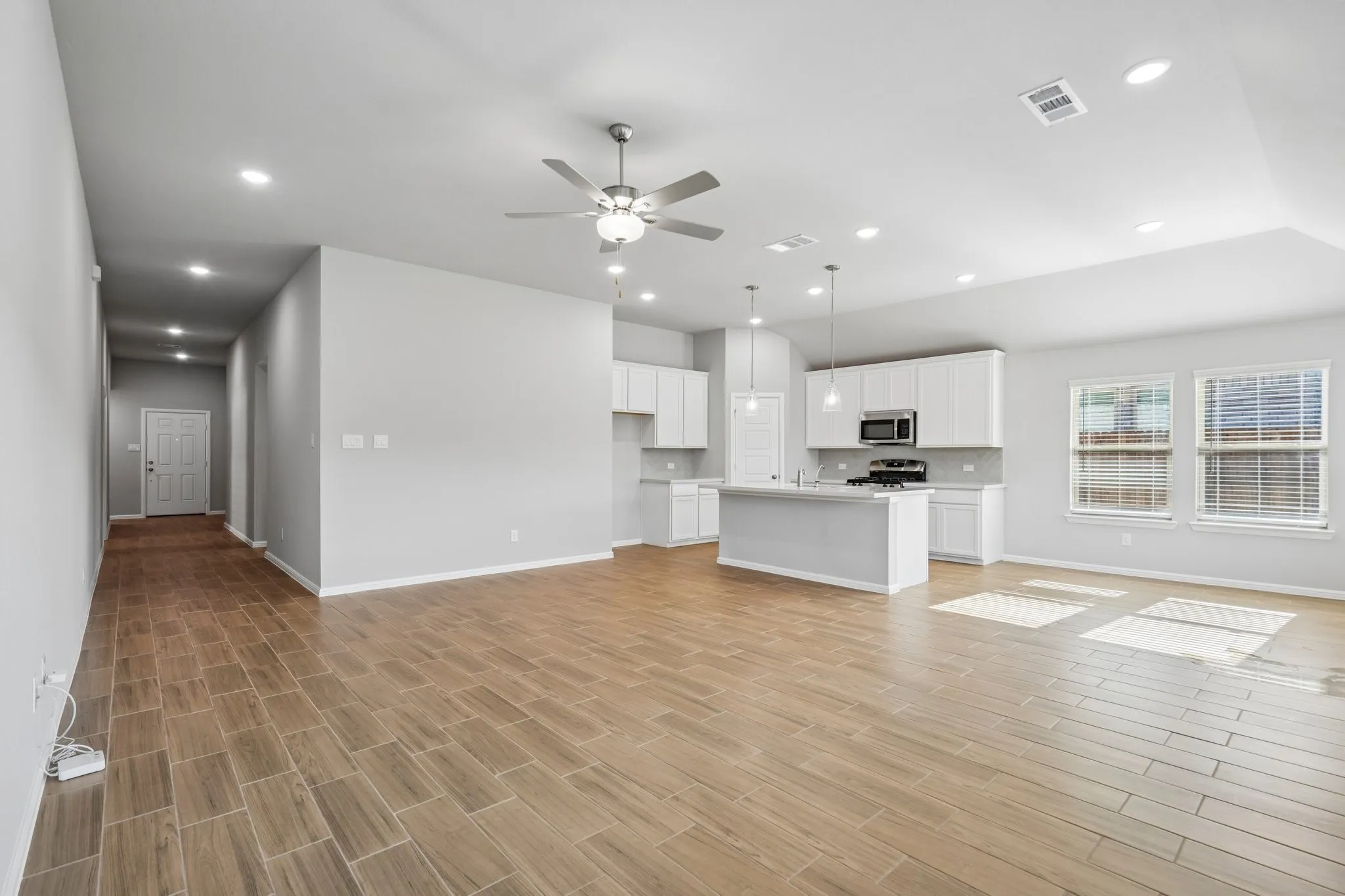 Single Family Residence For Sale in Collin County , 772 Grand Dale Drive, Lavon, Texas 75166, 4 Bedroom, 3 Bathroom, 2 Garage spaces, 2,184 Sqft, built in 2026, mls#21256931, Real Estate Agent in Lavon, Homes For Sale in Collin county, Homes For Sale in Lavon, Realtor in Lavon Texas, Real Estate Brokerage Independent Realty Texas, Luminita Cordes Realtor