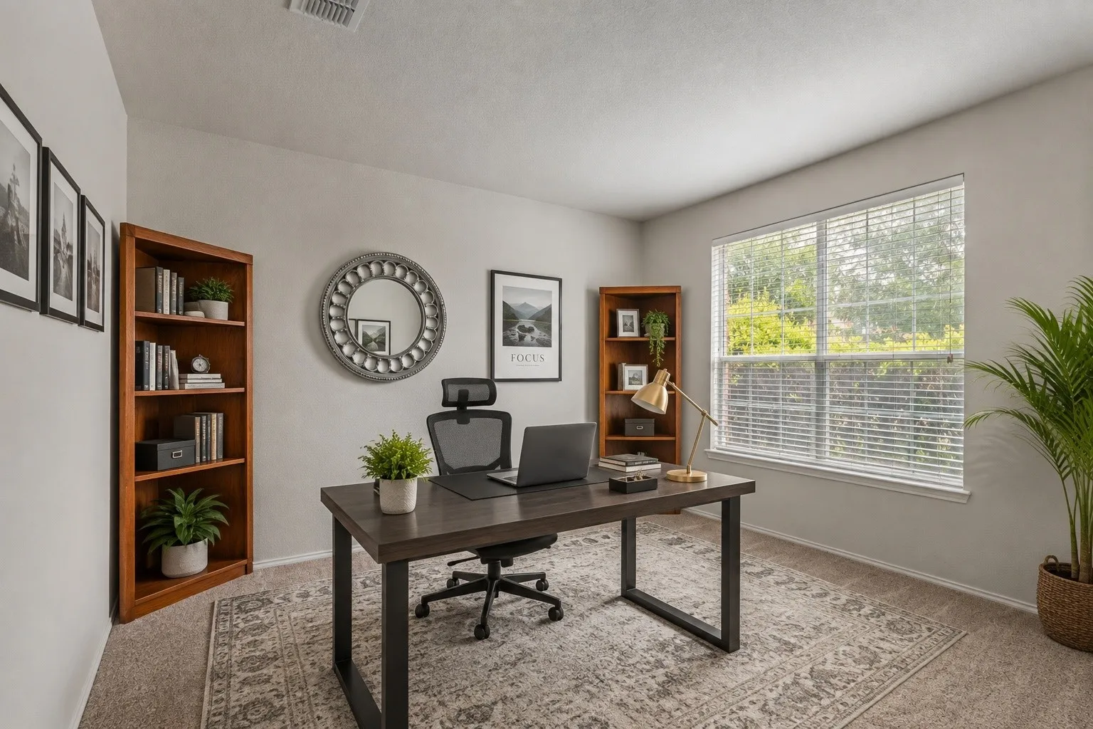 Single Family Residence For Sale in Collin County , 1203 Iron Horse Street, Wylie, Texas 75098, 4 Bedroom, 3 Bathroom, 2 Garage spaces, 3,083 Sqft, built in 2006, mls#21286219, Real Estate Agent in Wylie, Homes For Sale in Collin county, Homes For Sale in Wylie, Realtor in Wylie Texas, Real Estate Brokerage Independent Realty Texas, Luminita Cordes Realtor