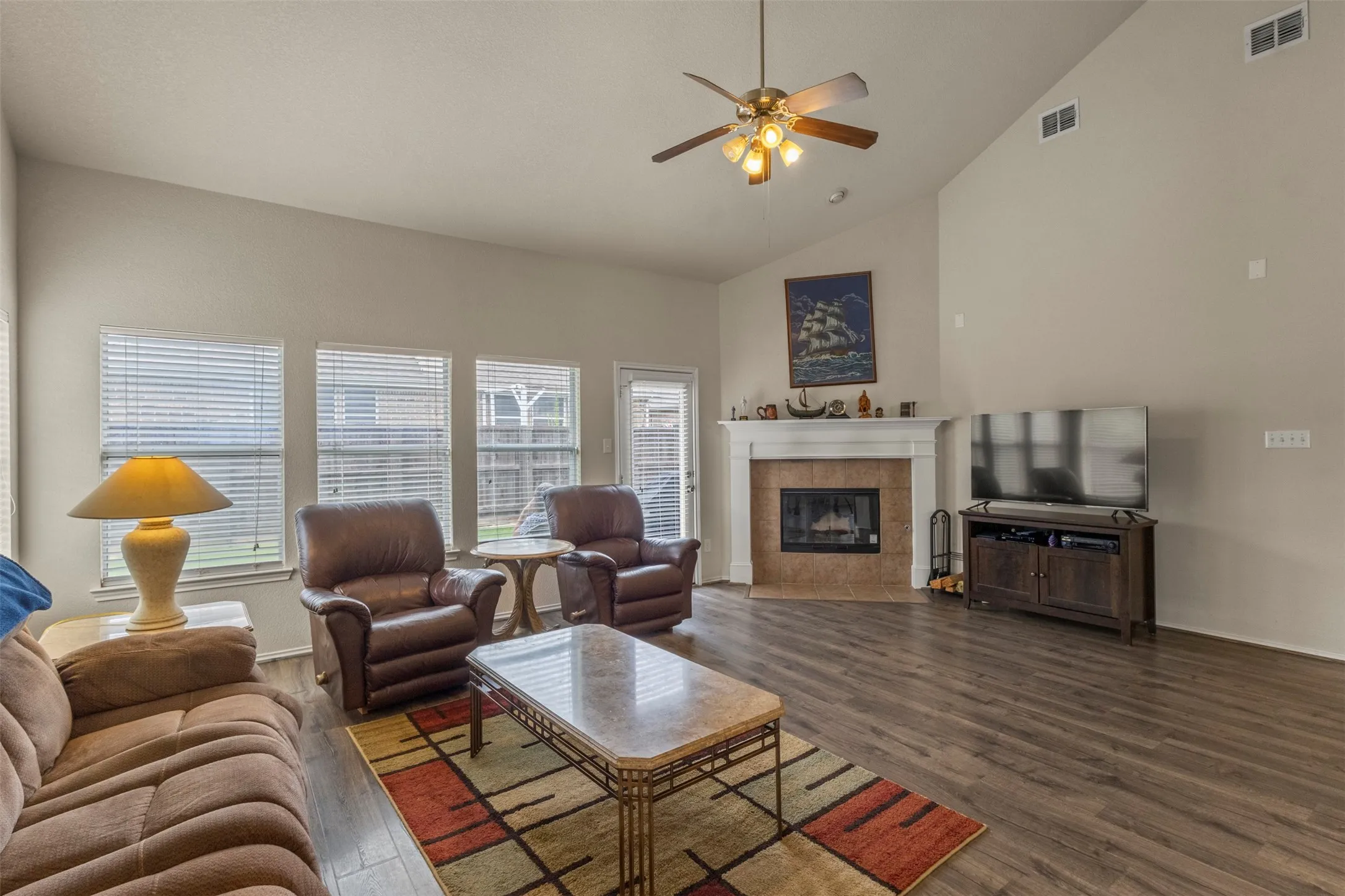 Single Family Residence For Sale in Collin County , 1203 Iron Horse Street, Wylie, Texas 75098, 4 Bedroom, 3 Bathroom, 2 Garage spaces, 3,083 Sqft, built in 2006, mls#21286219, Real Estate Agent in Wylie, Homes For Sale in Collin county, Homes For Sale in Wylie, Realtor in Wylie Texas, Real Estate Brokerage Independent Realty Texas, Luminita Cordes Realtor