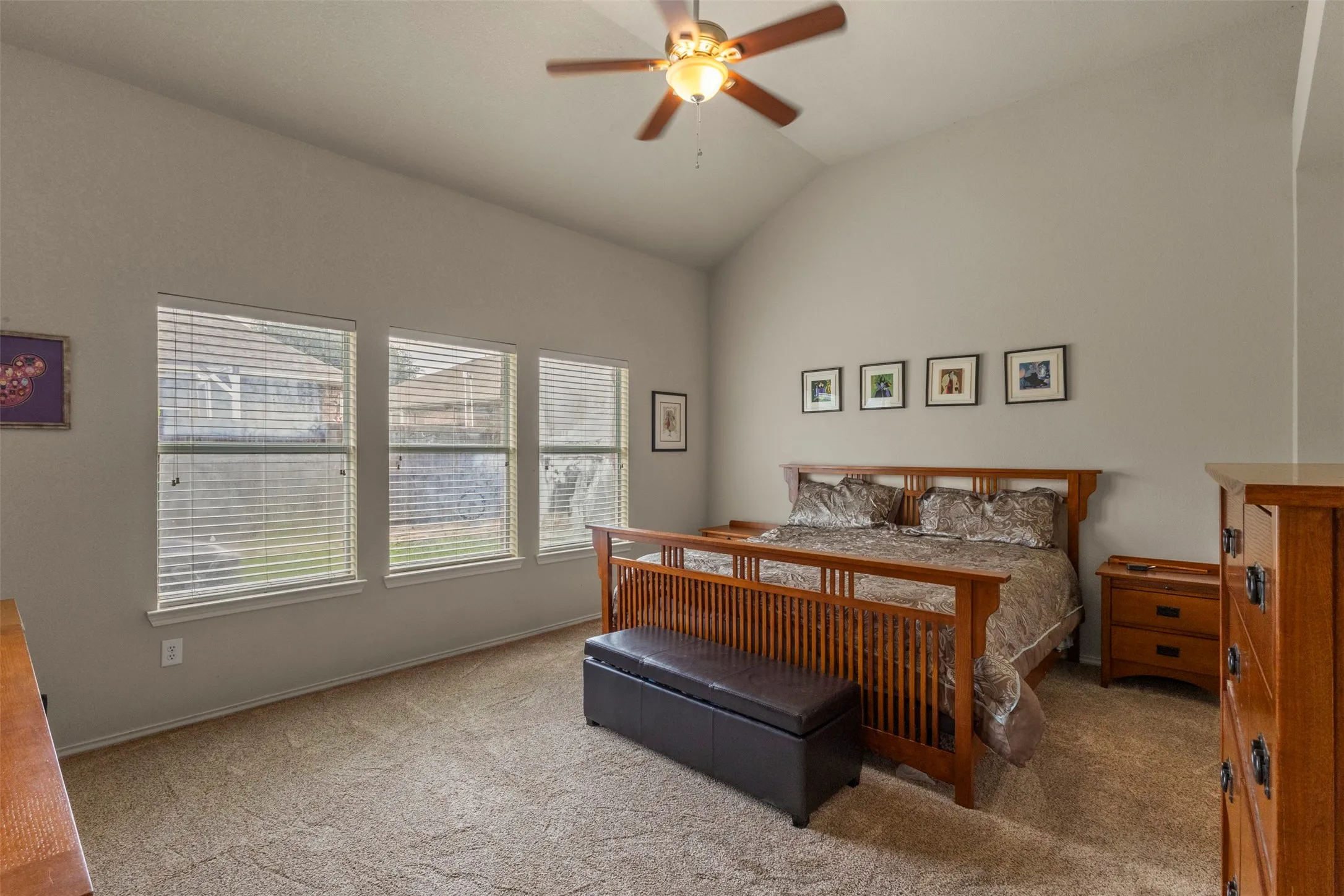Single Family Residence For Sale in Collin County , 1203 Iron Horse Street, Wylie, Texas 75098, 4 Bedroom, 3 Bathroom, 2 Garage spaces, 3,083 Sqft, built in 2006, mls#21286219, Real Estate Agent in Wylie, Homes For Sale in Collin county, Homes For Sale in Wylie, Realtor in Wylie Texas, Real Estate Brokerage Independent Realty Texas, Luminita Cordes Realtor