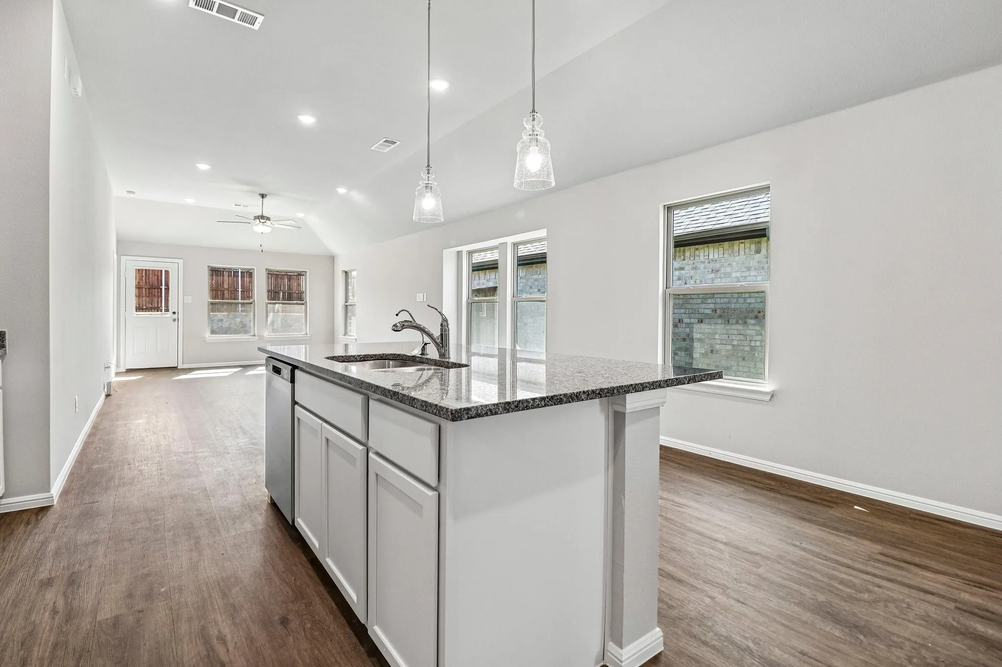 Single Family Residence For Sale in Collin County , 468 Tender Summit, Lavon, Texas 75166, 3 Bedroom, 2 Bathroom, 2 Garage spaces, 1,649 Sqft, built in 2026, mls#21271934, Real Estate Agent in Lavon, Homes For Sale in Collin county, Homes For Sale in Lavon, Realtor in Lavon Texas, Real Estate Brokerage Independent Realty Texas, Luminita Cordes Realtor