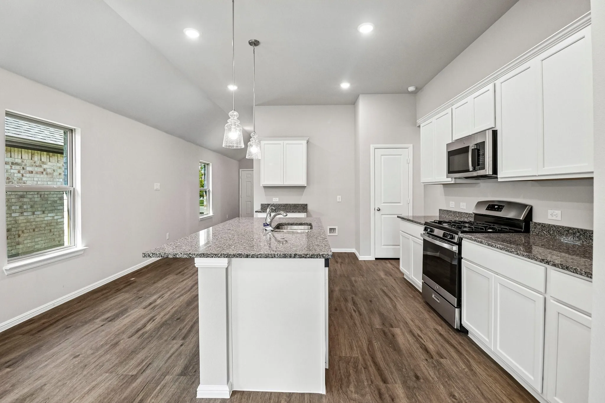 Single Family Residence For Sale in Collin County , 468 Tender Summit, Lavon, Texas 75166, 3 Bedroom, 2 Bathroom, 2 Garage spaces, 1,649 Sqft, built in 2026, mls#21271934, Real Estate Agent in Lavon, Homes For Sale in Collin county, Homes For Sale in Lavon, Realtor in Lavon Texas, Real Estate Brokerage Independent Realty Texas, Luminita Cordes Realtor