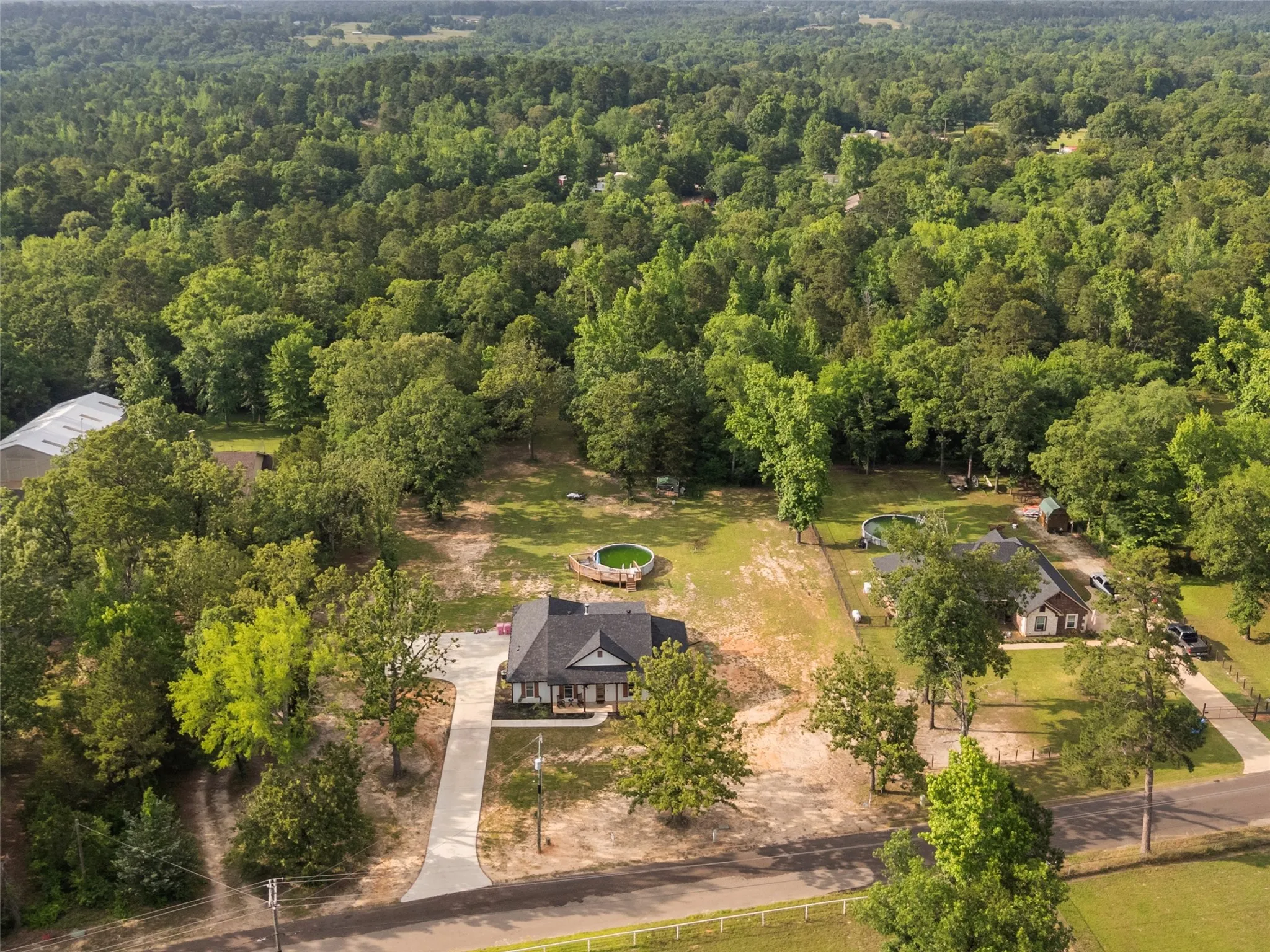 Single Family Residence For Sale in Upshur County , 1562 N Willow Oak Road, Gladewater, Texas 75647, 3 Bedrooms, 2 Bathrooms, 2 Garage spaces, 1,749 Sqft, built in 2024, Price $399,900, mls#21286247, Real Estate Agent in Gladewater, Homes For Sale in Upshur county, Homes For Sale in Gladewater, Realtor in Gladewater Texas, Real Estate Brokerage Independent Realty Texas, Luminita Cordes Realtor