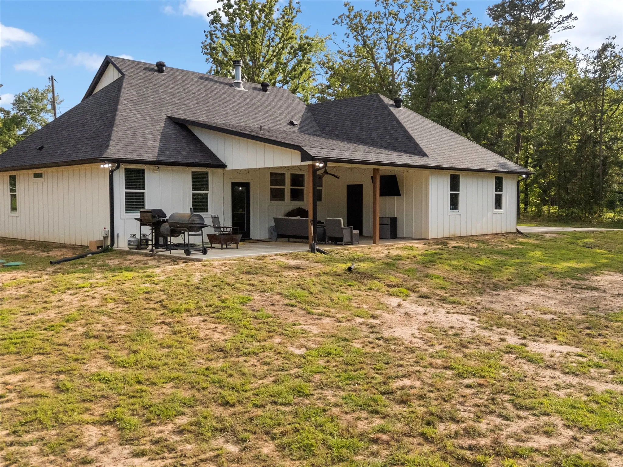 Single Family Residence For Sale in Upshur County , 1562 N Willow Oak Road, Gladewater, Texas 75647, 3 Bedrooms, 2 Bathrooms, 2 Garage spaces, 1,749 Sqft, built in 2024, Price $399,900, mls#21286247, Real Estate Agent in Gladewater, Homes For Sale in Upshur county, Homes For Sale in Gladewater, Realtor in Gladewater Texas, Real Estate Brokerage Independent Realty Texas, Luminita Cordes Realtor