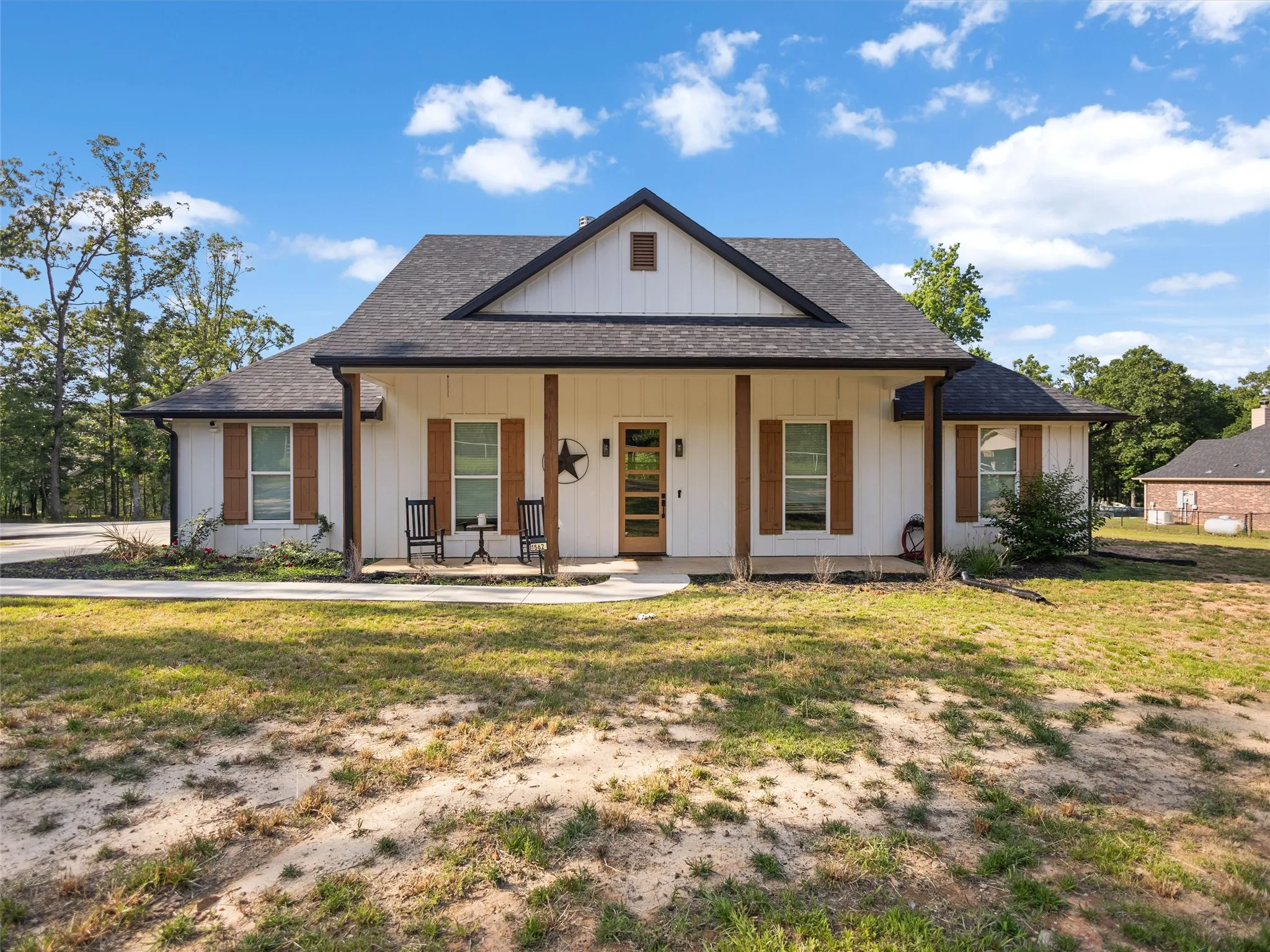 Single Family Residence For Sale in Upshur County , 1562 N Willow Oak Road, Gladewater, Texas 75647, 3 Bedrooms, 2 Bathrooms, 2 Garage spaces, 1,749 Sqft, built in 2024, Price $399,900, mls#21286247, Real Estate Agent in Gladewater, Homes For Sale in Upshur county, Homes For Sale in Gladewater, Realtor in Gladewater Texas, Real Estate Brokerage Independent Realty Texas, Luminita Cordes Realtor
