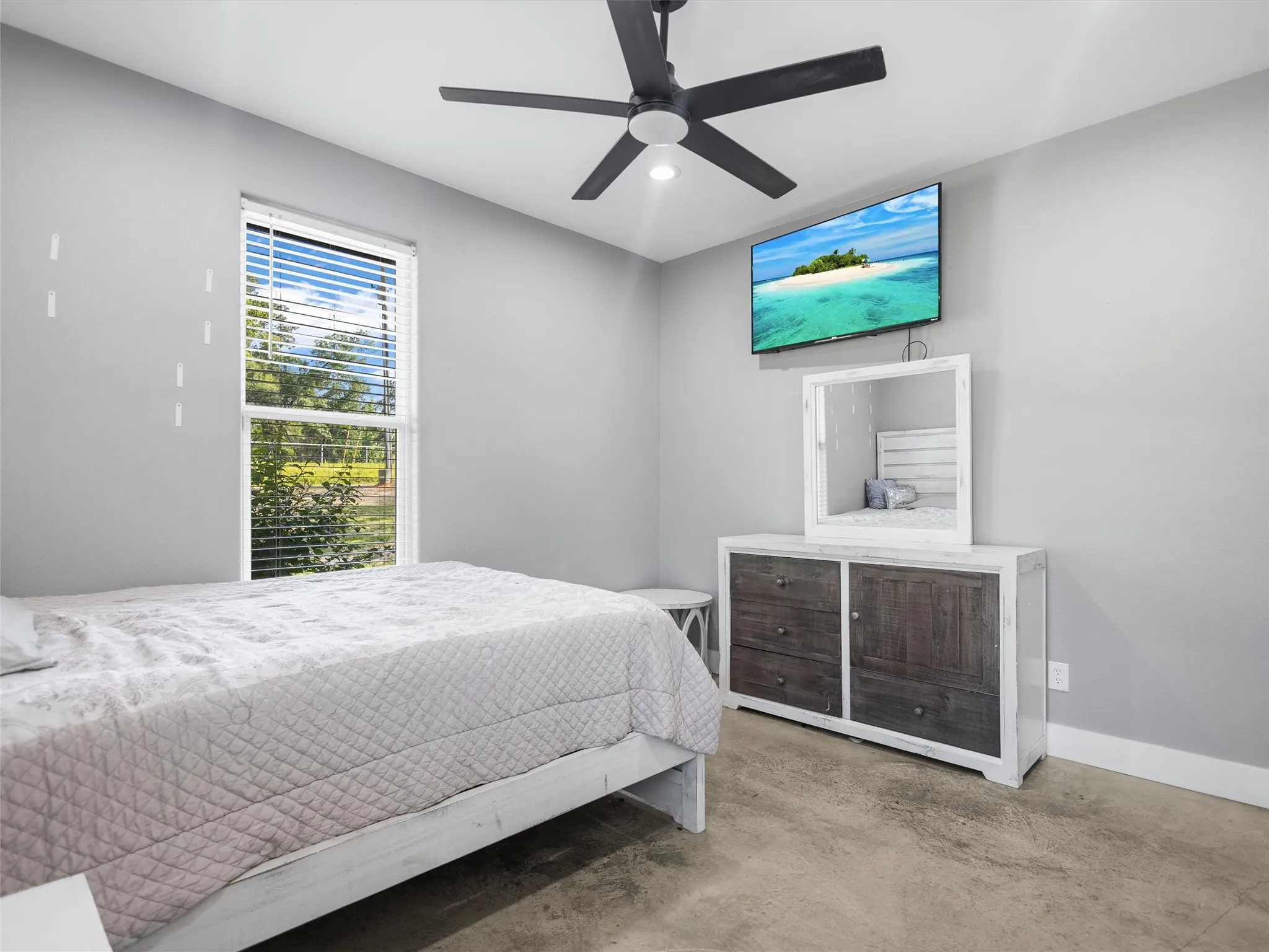 Single Family Residence For Sale in Upshur County , 1562 N Willow Oak Road, Gladewater, Texas 75647, 3 Bedrooms, 2 Bathrooms, 2 Garage spaces, 1,749 Sqft, built in 2024, Price $399,900, mls#21286247, Real Estate Agent in Gladewater, Homes For Sale in Upshur county, Homes For Sale in Gladewater, Realtor in Gladewater Texas, Real Estate Brokerage Independent Realty Texas, Luminita Cordes Realtor