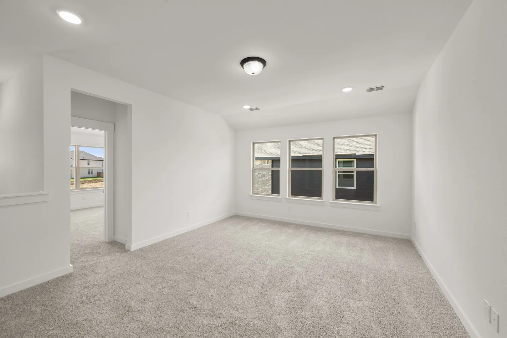 9116 Kansas Pacific- Gameroom-1
