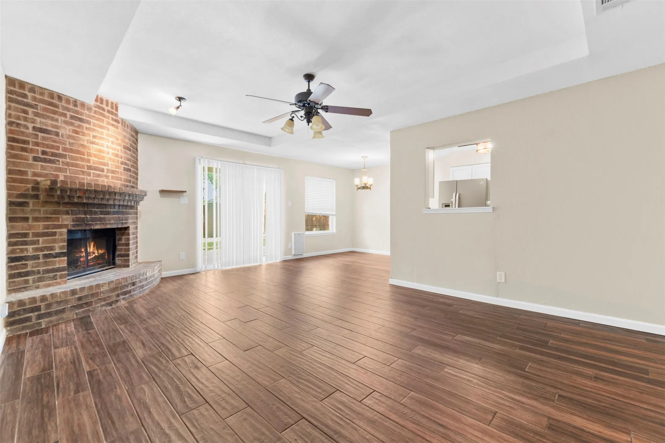 Single Family Residence For Sale in Tarrant County , 4108 Cypress Springs Drive, Arlington, Texas 76001, 3 Bedroom, 2 Bathroom, 2 Garage spaces, 1,710 Sqft, built in 1983, mls#21286231, Real Estate Agent in Arlington, Homes For Sale in Tarrant county, Homes For Sale in Arlington, Realtor in Arlington Texas, Real Estate Brokerage Independent Realty Texas, Luminita Cordes Realtor
