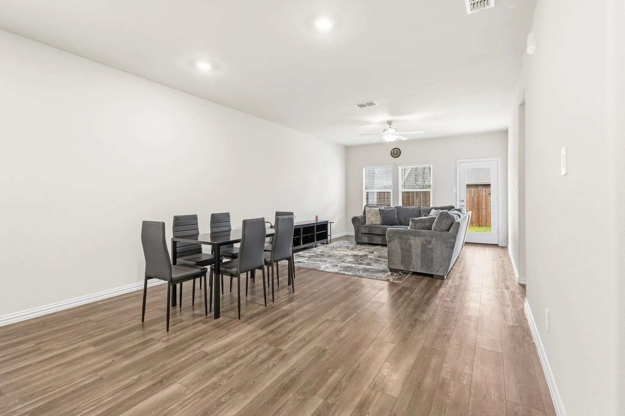 Single Family Residence For Rent in Collin County , 206 Goosewood Drive, Princeton, Texas 75071, 3 Bedroom, 2 Bathroom, 2 Garage spaces, 1,566 Sqft, built in 2023, mls#21280426, Real Estate Agent in Princeton, Homes For Rent in Collin county, Homes For Rent in Princeton, Realtor in Princeton Texas, Real Estate Brokerage Independent Realty Texas, Luminita Cordes Realtor