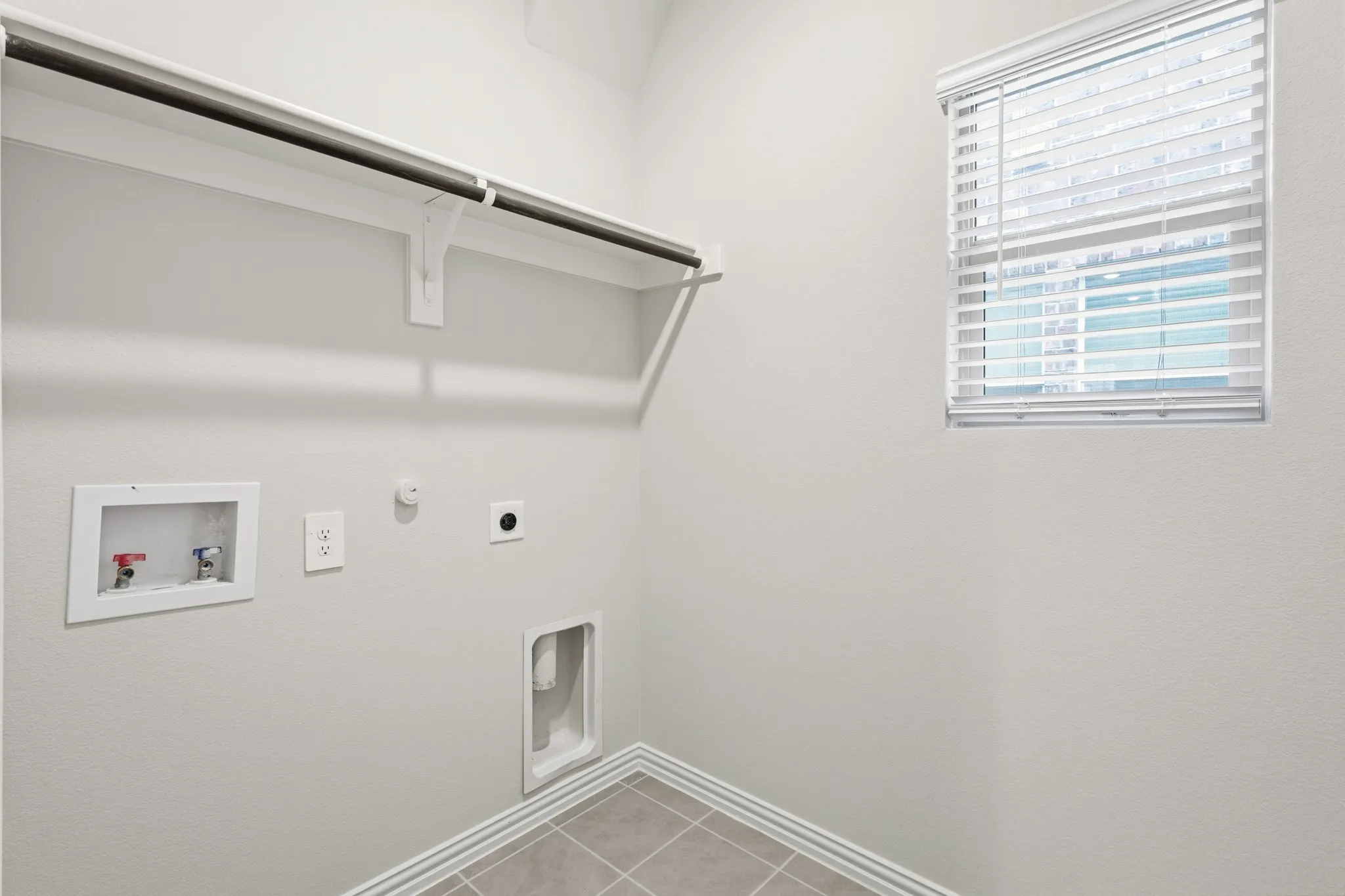 Single Family Residence For Rent in Collin County , 206 Goosewood Drive, Princeton, Texas 75071, 3 Bedroom, 2 Bathroom, 2 Garage spaces, 1,566 Sqft, built in 2023, mls#21280426, Real Estate Agent in Princeton, Homes For Rent in Collin county, Homes For Rent in Princeton, Realtor in Princeton Texas, Real Estate Brokerage Independent Realty Texas, Luminita Cordes Realtor