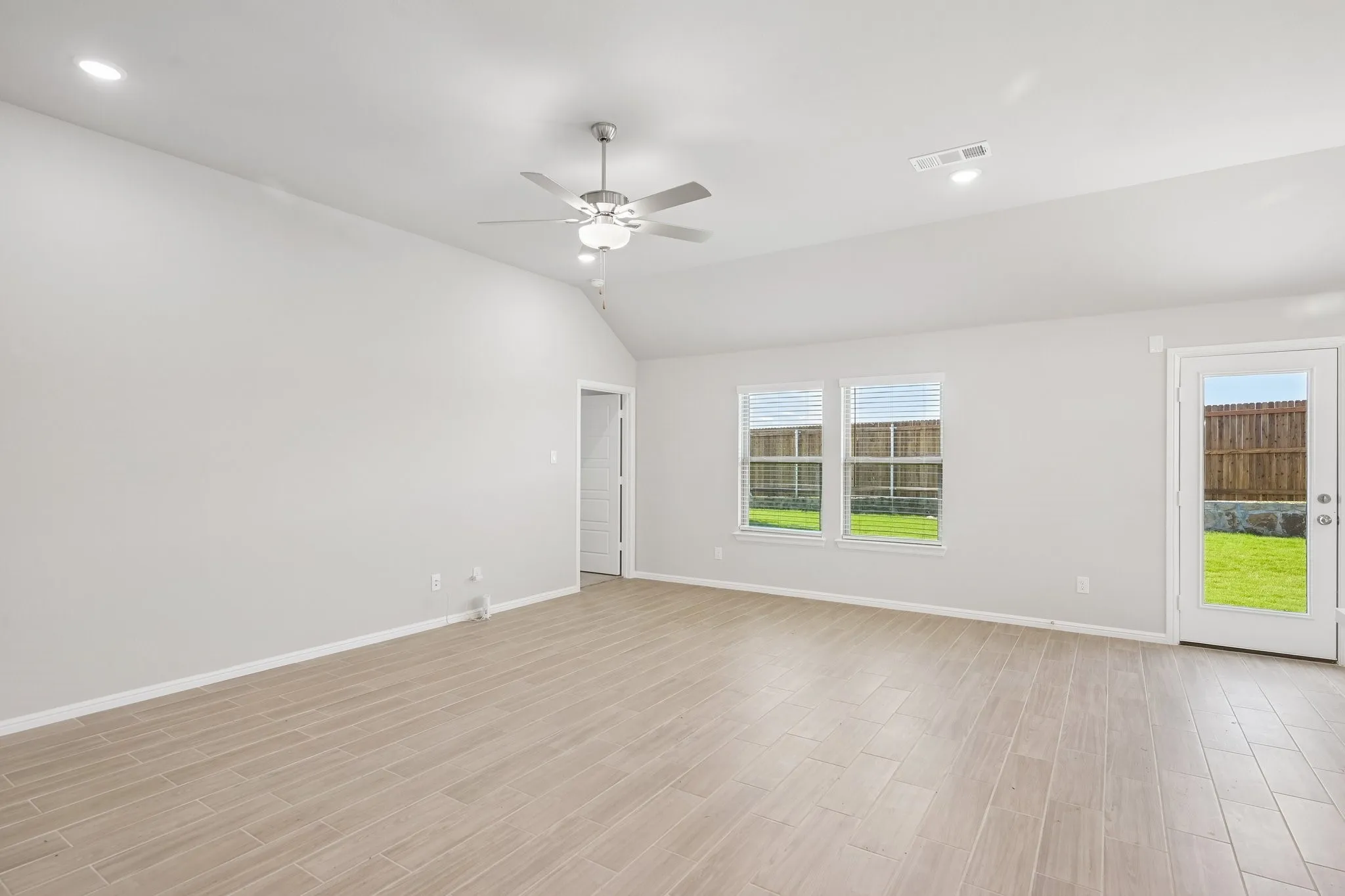 Single Family Residence For Sale in Collin County , 792 Grand Dale Drive, Lavon, Texas 75166, 4 Bedroom, 3 Bathroom, 2 Garage spaces, 2,184 Sqft, built in 2026, mls#21276404, Real Estate Agent in Lavon, Homes For Sale in Collin county, Homes For Sale in Lavon, Realtor in Lavon Texas, Real Estate Brokerage Independent Realty Texas, Luminita Cordes Realtor