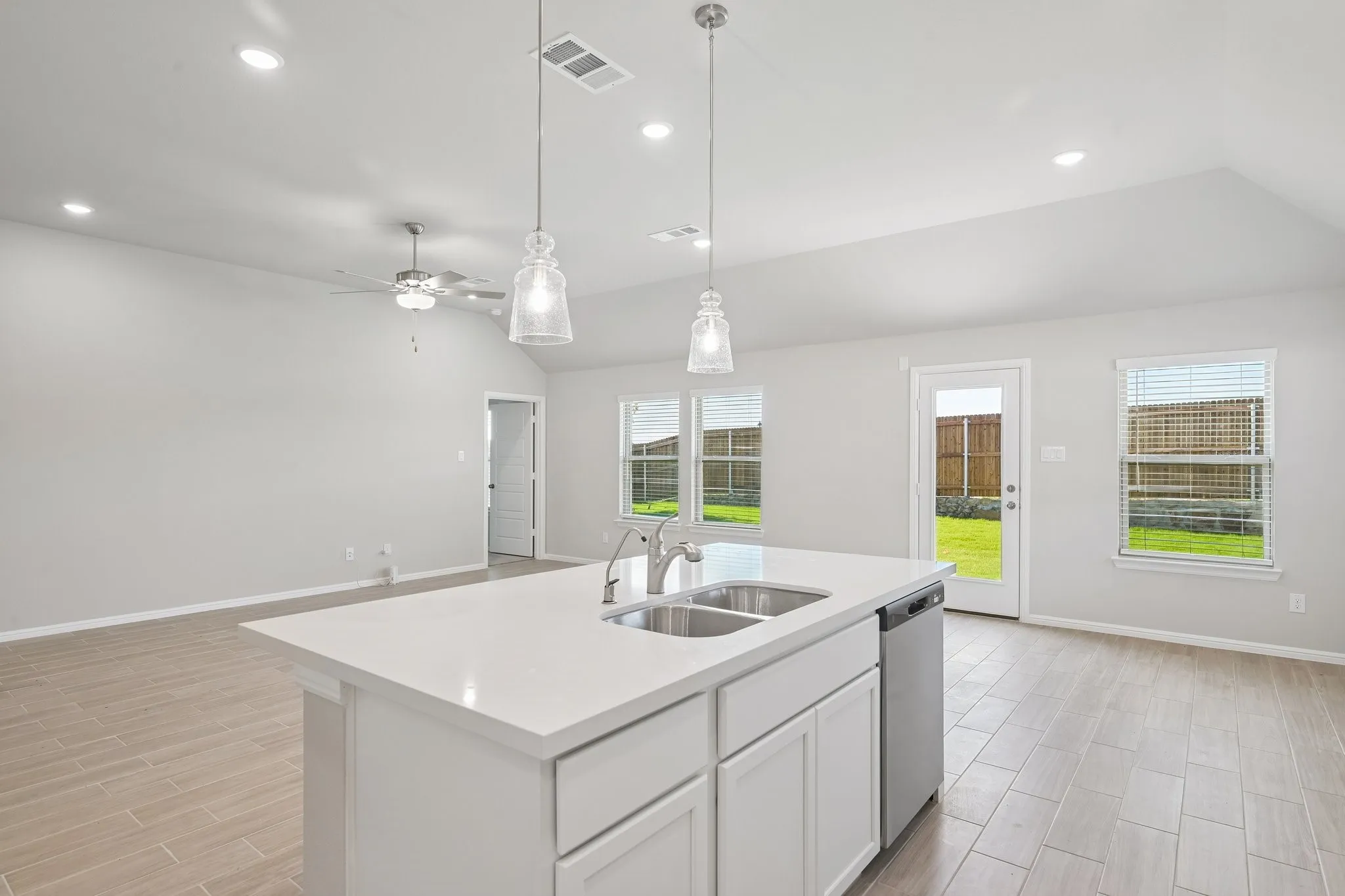 Single Family Residence For Sale in Collin County , 792 Grand Dale Drive, Lavon, Texas 75166, 4 Bedroom, 3 Bathroom, 2 Garage spaces, 2,184 Sqft, built in 2026, mls#21276404, Real Estate Agent in Lavon, Homes For Sale in Collin county, Homes For Sale in Lavon, Realtor in Lavon Texas, Real Estate Brokerage Independent Realty Texas, Luminita Cordes Realtor