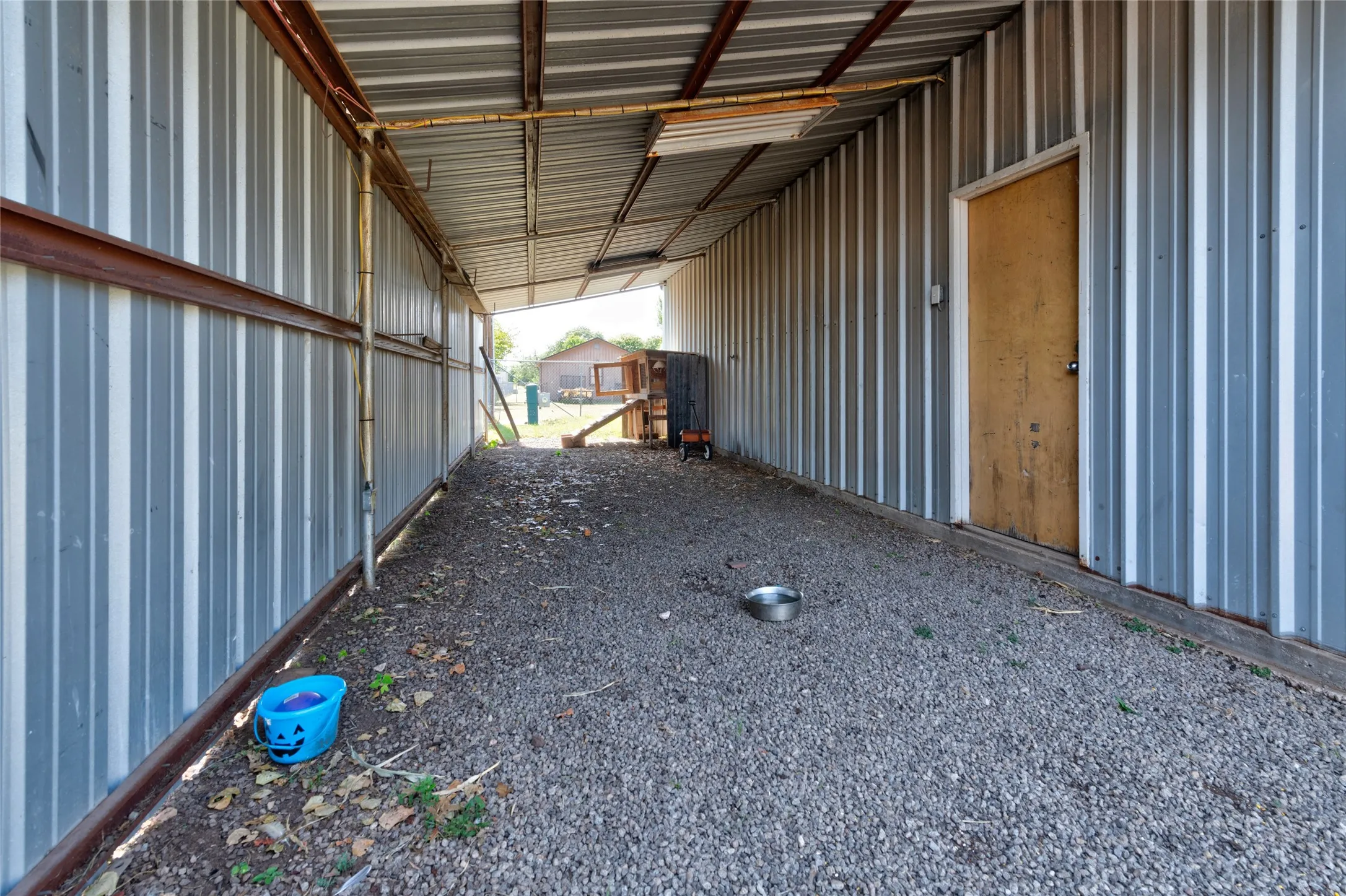 Single Family Residence For Sale in Taylor County , 1033 Wolfe Road A, Abilene, Texas 79602, 3 Bedroom, 2 Bathroom, 2 Garage spaces, 1,926 Sqft, built in 1983, mls#21285809, Real Estate Agent in Abilene, Homes For Sale in Taylor county, Homes For Sale in Abilene, Realtor in Abilene Texas, Real Estate Brokerage Independent Realty Texas, Luminita Cordes Realtor