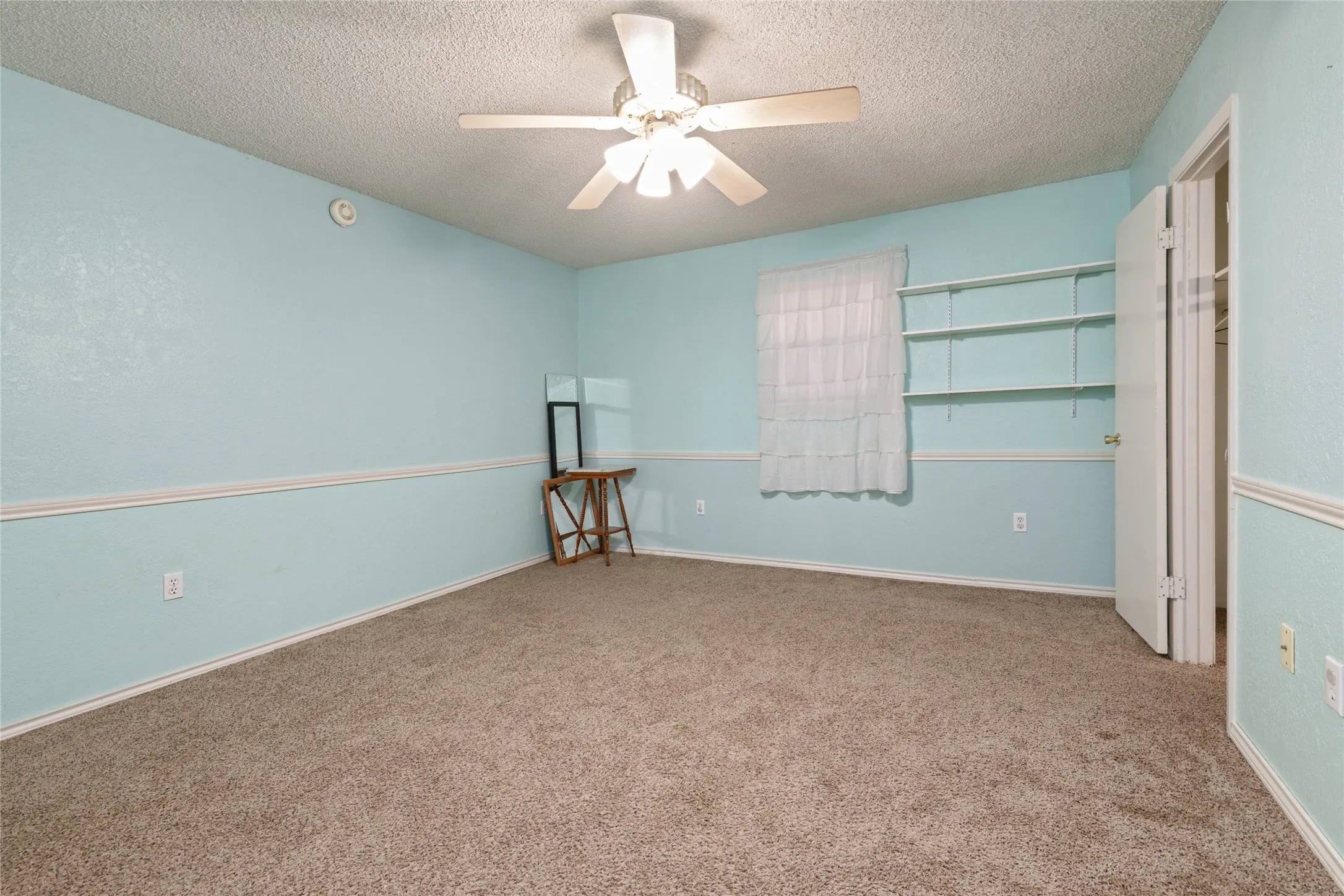 Single Family Residence For Sale in Taylor County , 1033 Wolfe Road A, Abilene, Texas 79602, 3 Bedroom, 2 Bathroom, 2 Garage spaces, 1,926 Sqft, built in 1983, mls#21285809, Real Estate Agent in Abilene, Homes For Sale in Taylor county, Homes For Sale in Abilene, Realtor in Abilene Texas, Real Estate Brokerage Independent Realty Texas, Luminita Cordes Realtor