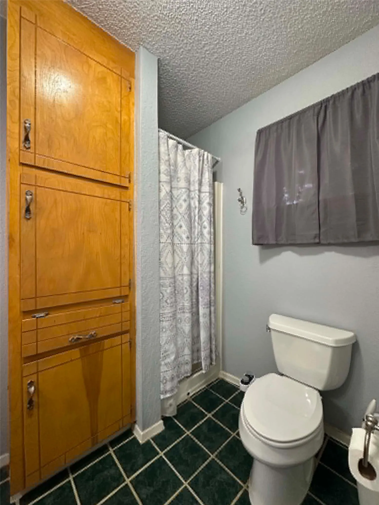 Single Family Residence For Sale in Taylor County , 1033 Wolfe Road A, Abilene, Texas 79602, 3 Bedroom, 2 Bathroom, 2 Garage spaces, 1,926 Sqft, built in 1983, mls#21285809, Real Estate Agent in Abilene, Homes For Sale in Taylor county, Homes For Sale in Abilene, Realtor in Abilene Texas, Real Estate Brokerage Independent Realty Texas, Luminita Cordes Realtor