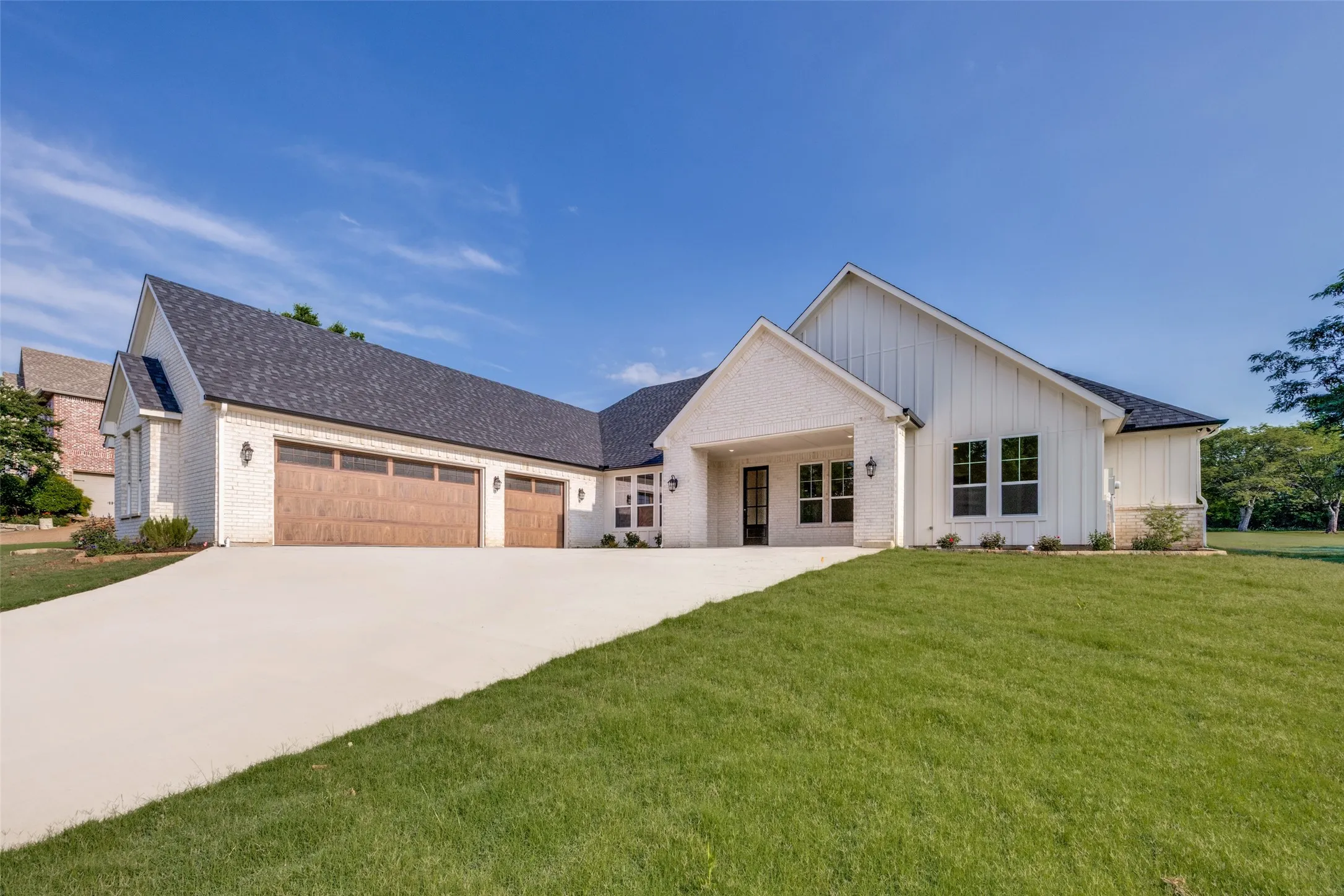 Single Family Residence For Sale in Grayson County , 145 Eagle Chase Lane, Pottsboro, Texas 75076, 4 Bedroom, 3 Bathroom, 3 Garage spaces, 3,111 Sqft, built in 2026, mls#21285329, Real Estate Agent in Pottsboro, Homes For Sale in Grayson county, Homes For Sale in Pottsboro, Realtor in Pottsboro Texas, Real Estate Brokerage Independent Realty Texas, Luminita Cordes Realtor