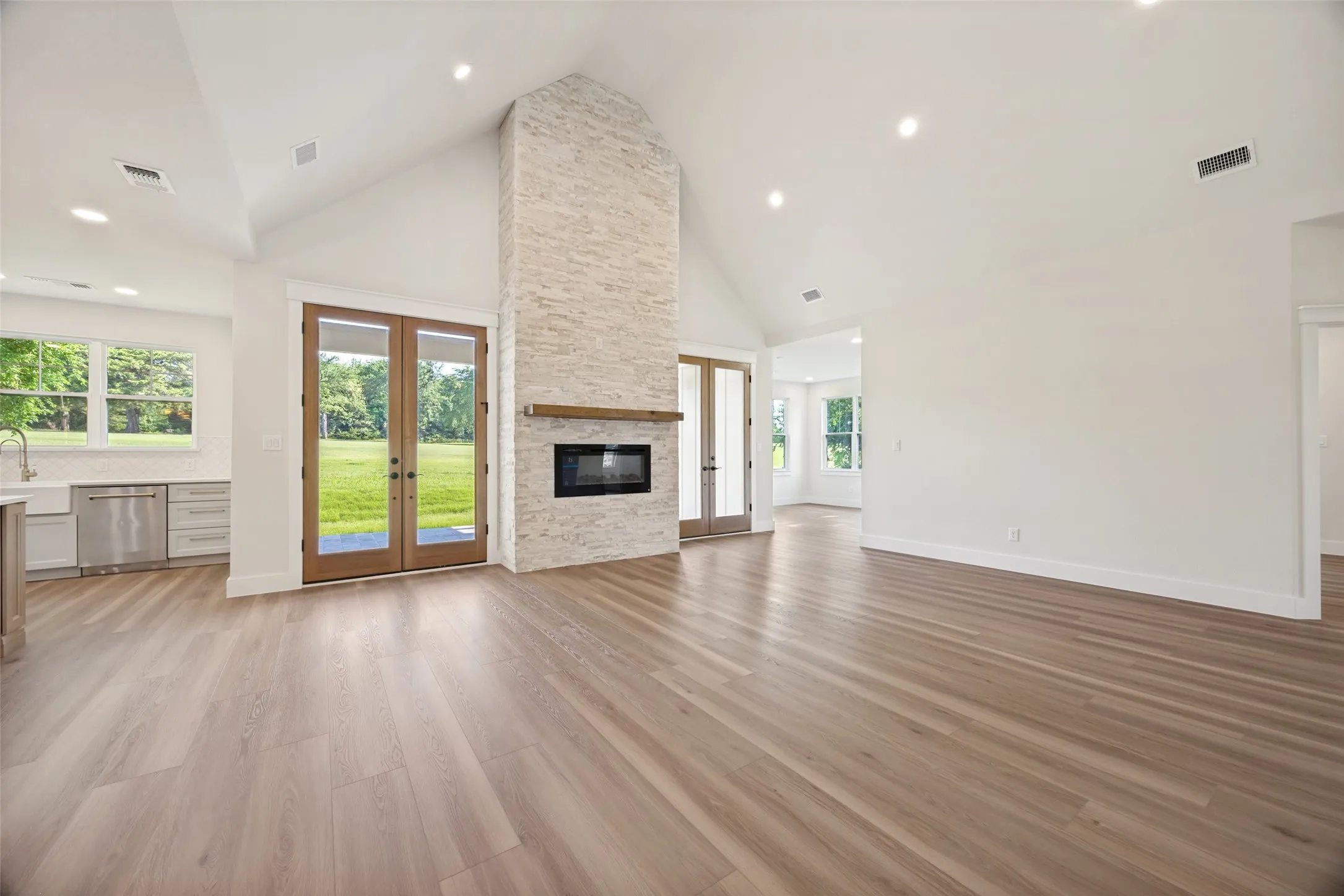 Single Family Residence For Sale in Grayson County , 145 Eagle Chase Lane, Pottsboro, Texas 75076, 4 Bedroom, 3 Bathroom, 3 Garage spaces, 3,111 Sqft, built in 2026, mls#21285329, Real Estate Agent in Pottsboro, Homes For Sale in Grayson county, Homes For Sale in Pottsboro, Realtor in Pottsboro Texas, Real Estate Brokerage Independent Realty Texas, Luminita Cordes Realtor