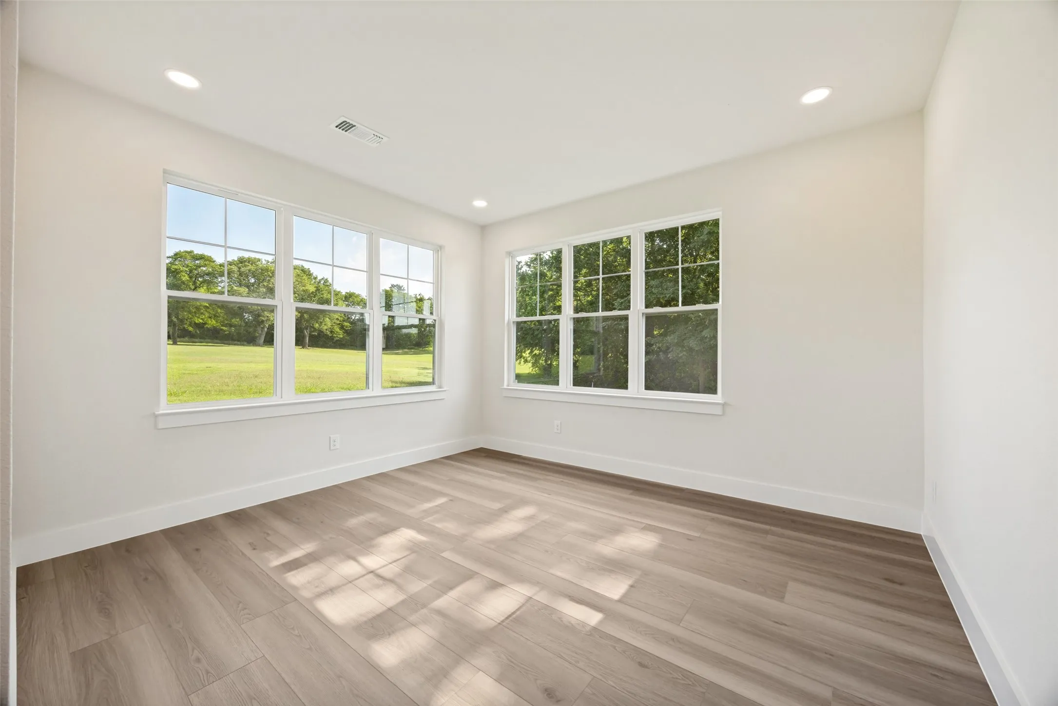 Single Family Residence For Sale in Grayson County , 145 Eagle Chase Lane, Pottsboro, Texas 75076, 4 Bedroom, 3 Bathroom, 3 Garage spaces, 3,111 Sqft, built in 2026, mls#21285329, Real Estate Agent in Pottsboro, Homes For Sale in Grayson county, Homes For Sale in Pottsboro, Realtor in Pottsboro Texas, Real Estate Brokerage Independent Realty Texas, Luminita Cordes Realtor