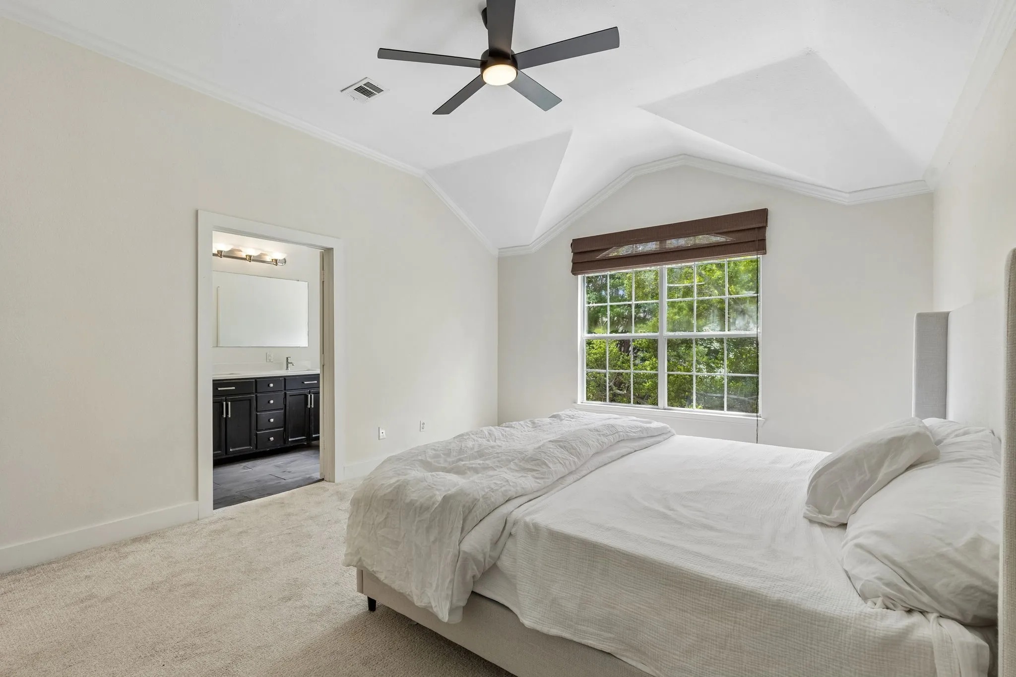 Single Family Residence For Sale in Collin County , 2902 Stonepointe, Mc Kinney, Texas 75072, 4 Bedroom, 3 Bathroom, 2 Garage spaces, 3,086 Sqft, built in 1988, mls#21286106, Real Estate Agent in Mc Kinney, Homes For Sale in Collin county, Homes For Sale in Mc Kinney, Realtor in Mc Kinney Texas, Real Estate Brokerage Independent Realty Texas, Luminita Cordes Realtor