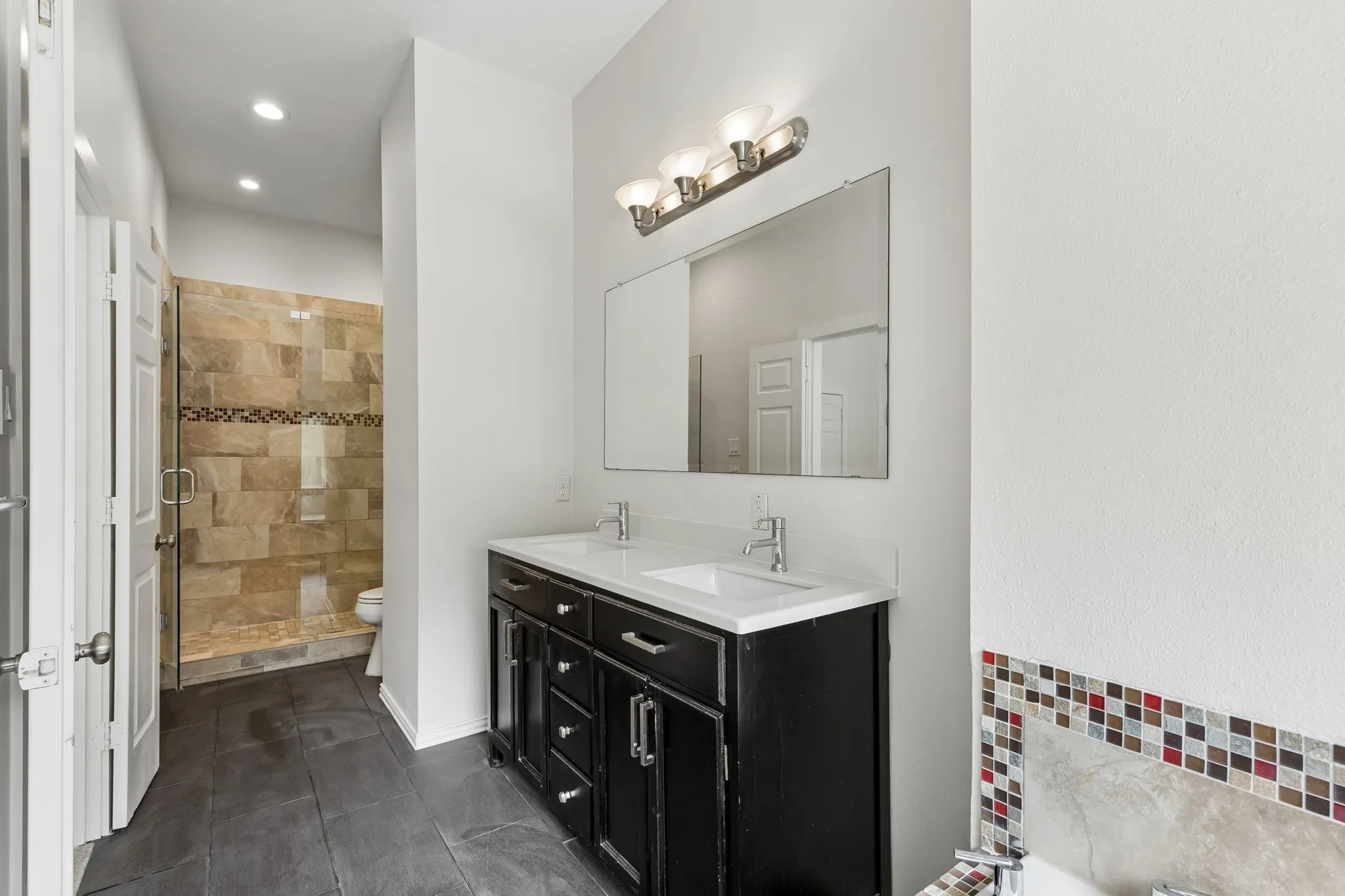 Single Family Residence For Sale in Collin County , 2902 Stonepointe, Mc Kinney, Texas 75072, 4 Bedroom, 3 Bathroom, 2 Garage spaces, 3,086 Sqft, built in 1988, mls#21286106, Real Estate Agent in Mc Kinney, Homes For Sale in Collin county, Homes For Sale in Mc Kinney, Realtor in Mc Kinney Texas, Real Estate Brokerage Independent Realty Texas, Luminita Cordes Realtor