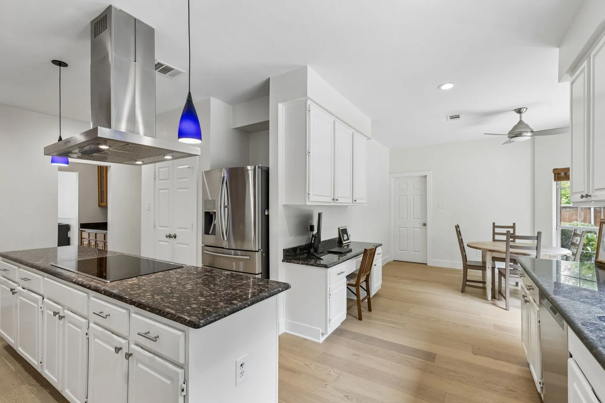 Single Family Residence For Sale in Collin County , 2902 Stonepointe, Mc Kinney, Texas 75072, 4 Bedroom, 3 Bathroom, 2 Garage spaces, 3,086 Sqft, built in 1988, mls#21286106, Real Estate Agent in Mc Kinney, Homes For Sale in Collin county, Homes For Sale in Mc Kinney, Realtor in Mc Kinney Texas, Real Estate Brokerage Independent Realty Texas, Luminita Cordes Realtor