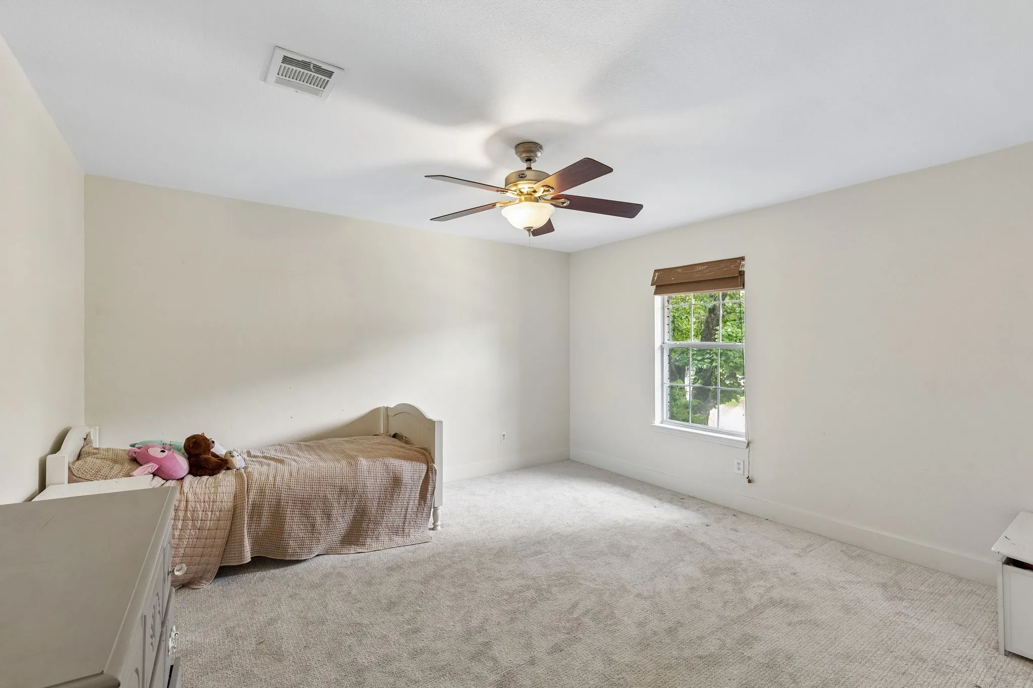 Single Family Residence For Sale in Collin County , 2902 Stonepointe, Mc Kinney, Texas 75072, 4 Bedroom, 3 Bathroom, 2 Garage spaces, 3,086 Sqft, built in 1988, mls#21286106, Real Estate Agent in Mc Kinney, Homes For Sale in Collin county, Homes For Sale in Mc Kinney, Realtor in Mc Kinney Texas, Real Estate Brokerage Independent Realty Texas, Luminita Cordes Realtor