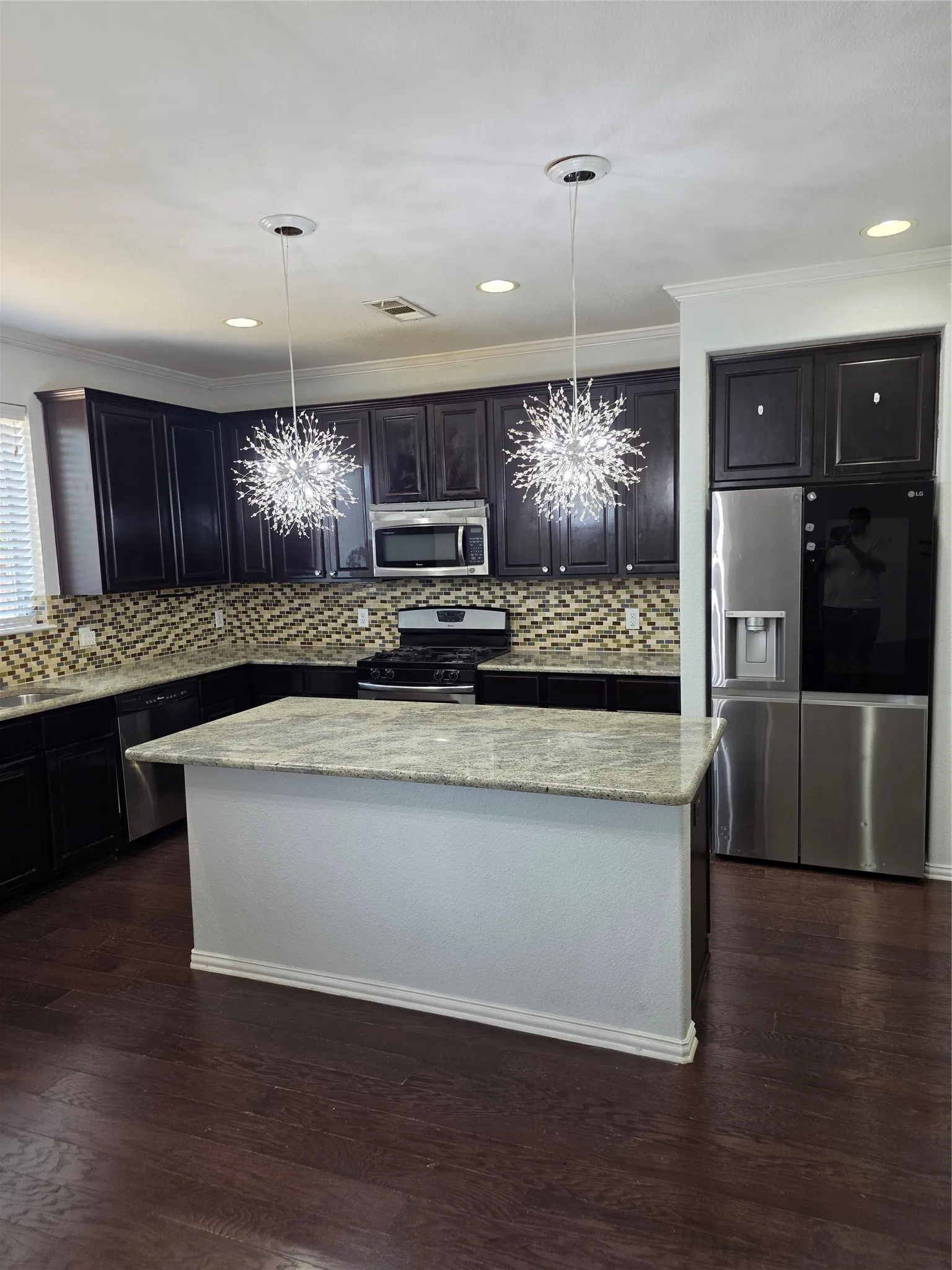Single Family Residence For Rent in Denton County , 1320 Wheatear Drive, Little Elm, Texas 75068, 4 Bedroom, 3 Bathroom, 2 Garage spaces, 2,844 Sqft, built in 2011, mls#21286294, Real Estate Agent in Little Elm, Homes For Rent in Denton county, Homes For Rent in Little Elm, Realtor in Little Elm Texas, Real Estate Brokerage Independent Realty Texas, Luminita Cordes Realtor
