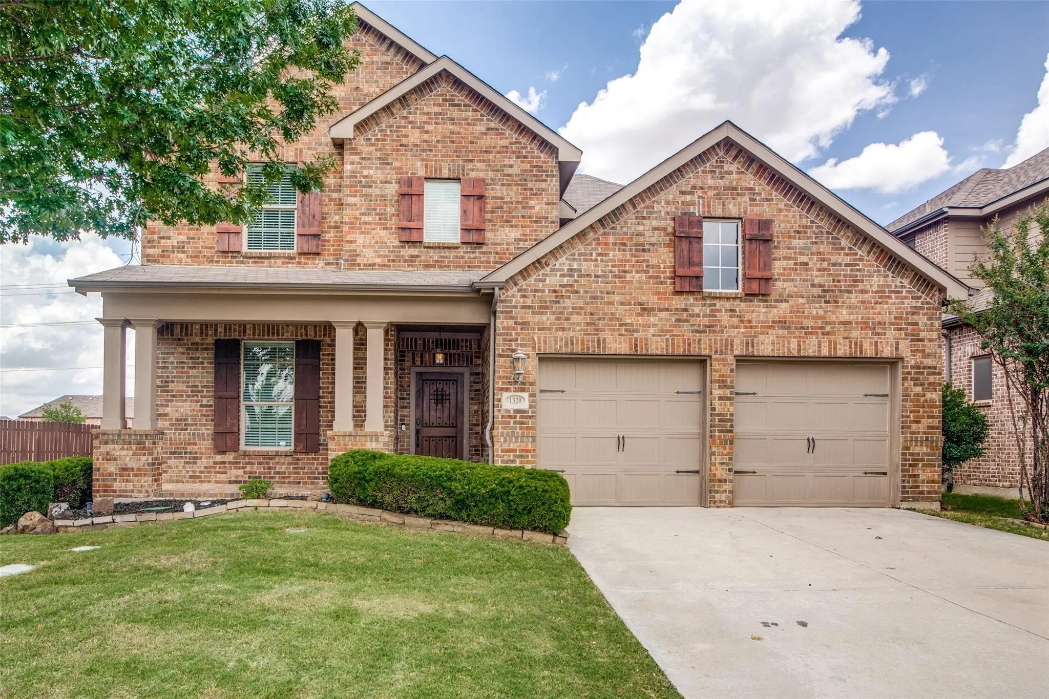 Single Family Residence For Rent in Denton County , 1320 Wheatear Drive, Little Elm, Texas 75068, 4 Bedroom, 3 Bathroom, 2 Garage spaces, 2,844 Sqft, built in 2011, mls#21286294, Real Estate Agent in Little Elm, Homes For Rent in Denton county, Homes For Rent in Little Elm, Realtor in Little Elm Texas, Real Estate Brokerage Independent Realty Texas, Luminita Cordes Realtor