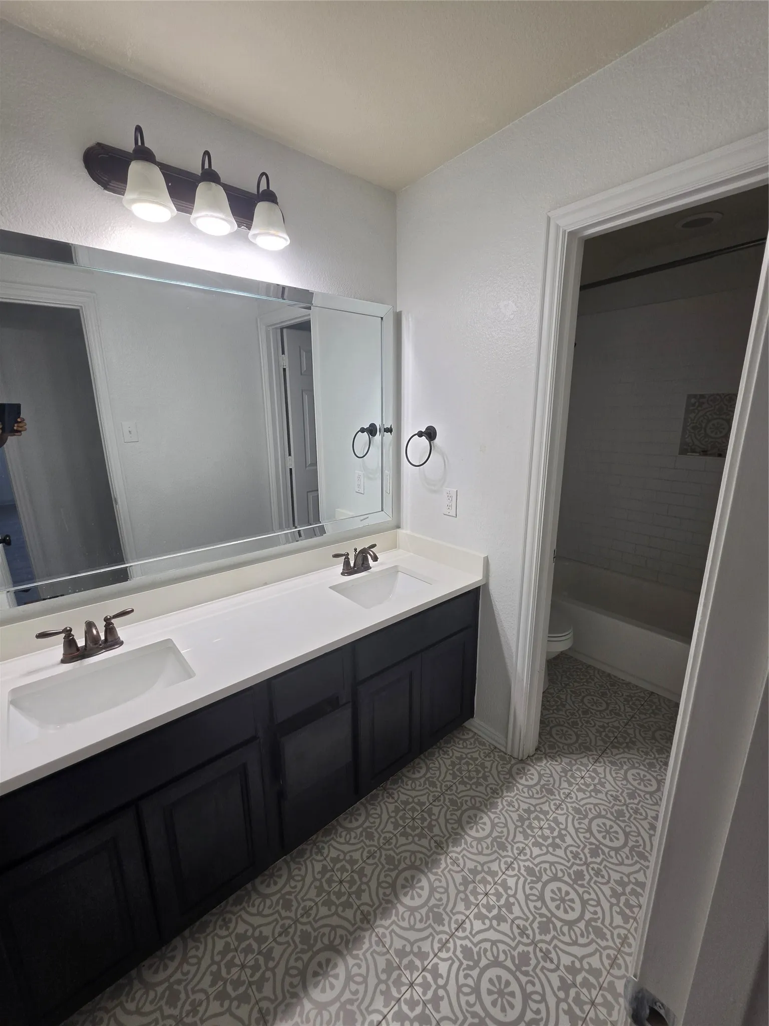 Single Family Residence For Rent in Denton County , 1320 Wheatear Drive, Little Elm, Texas 75068, 4 Bedroom, 3 Bathroom, 2 Garage spaces, 2,844 Sqft, built in 2011, mls#21286294, Real Estate Agent in Little Elm, Homes For Rent in Denton county, Homes For Rent in Little Elm, Realtor in Little Elm Texas, Real Estate Brokerage Independent Realty Texas, Luminita Cordes Realtor