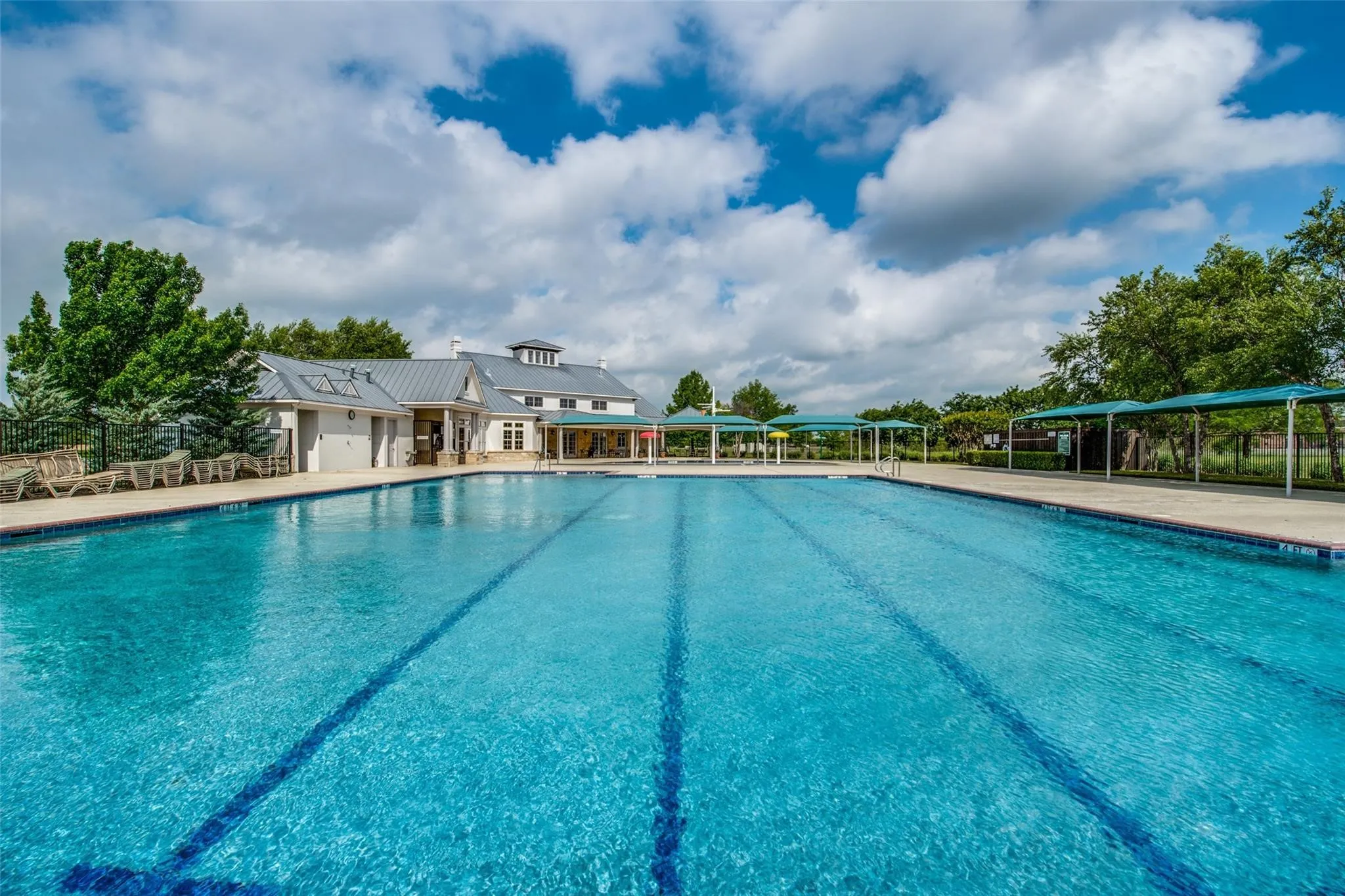 Single Family Residence For Rent in Denton County , 1320 Wheatear Drive, Little Elm, Texas 75068, 4 Bedroom, 3 Bathroom, 2 Garage spaces, 2,844 Sqft, built in 2011, mls#21286294, Real Estate Agent in Little Elm, Homes For Rent in Denton county, Homes For Rent in Little Elm, Realtor in Little Elm Texas, Real Estate Brokerage Independent Realty Texas, Luminita Cordes Realtor