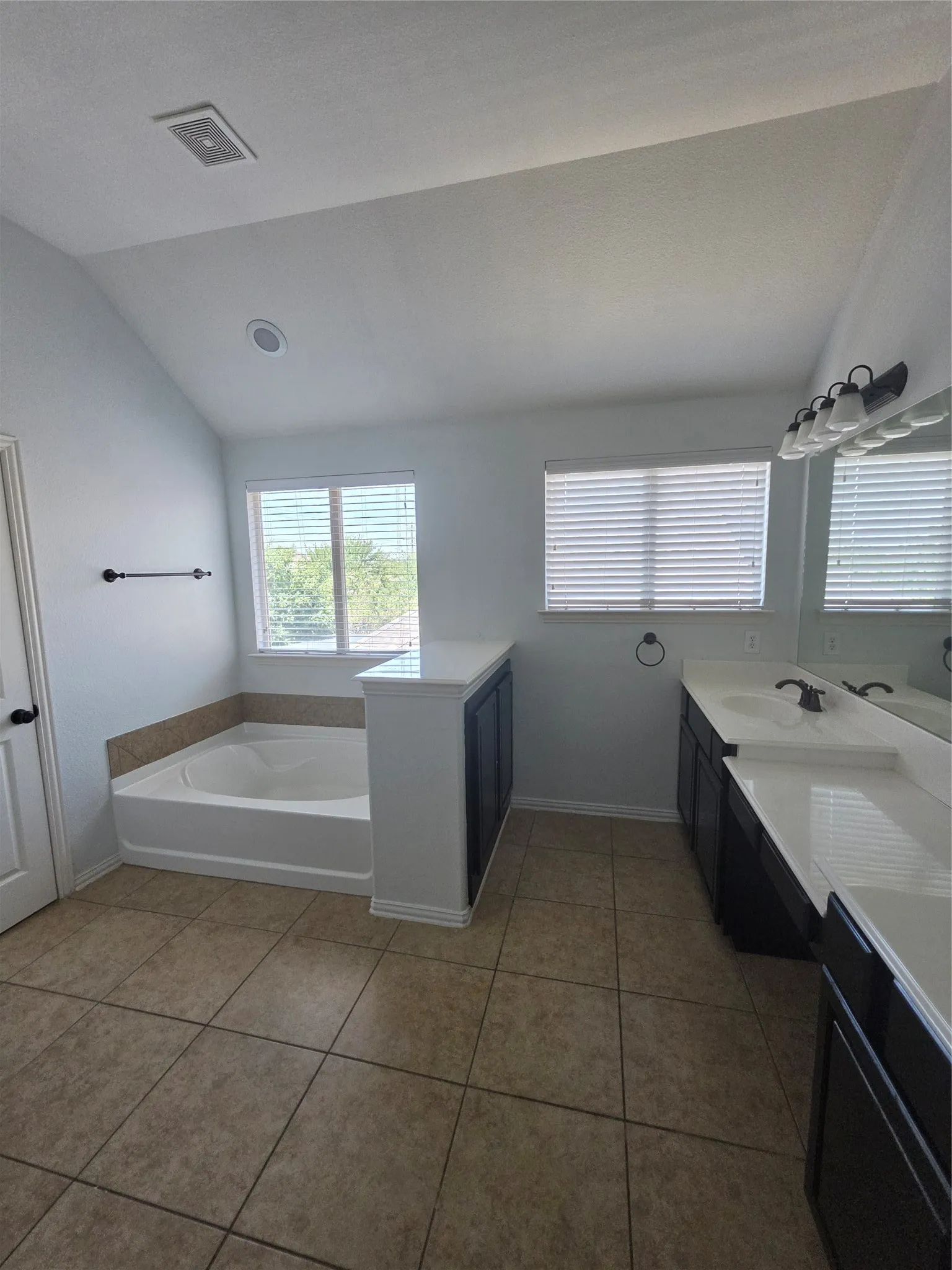 Single Family Residence For Rent in Denton County , 1320 Wheatear Drive, Little Elm, Texas 75068, 4 Bedroom, 3 Bathroom, 2 Garage spaces, 2,844 Sqft, built in 2011, mls#21286294, Real Estate Agent in Little Elm, Homes For Rent in Denton county, Homes For Rent in Little Elm, Realtor in Little Elm Texas, Real Estate Brokerage Independent Realty Texas, Luminita Cordes Realtor