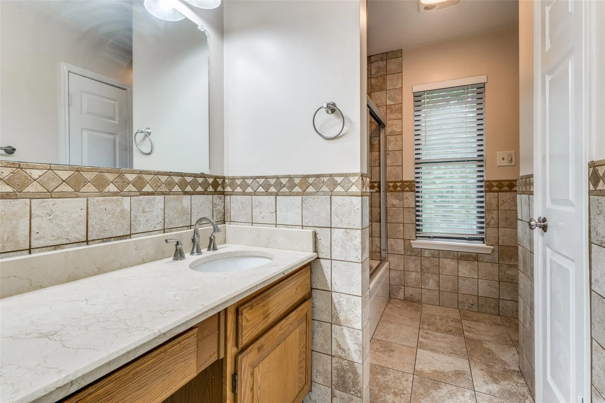 Single Family Residence For Sale in Denton County , 2104 Bershire Drive, Flower Mound, Texas 75028, 3 Bedroom, 3 Bathroom, 2 Garage spaces, 2,224 Sqft, built in 1986, mls#21286293, Real Estate Agent in Flower Mound, Homes For Sale in Denton county, Homes For Sale in Flower Mound, Realtor in Flower Mound Texas, Real Estate Brokerage Independent Realty Texas, Luminita Cordes Realtor